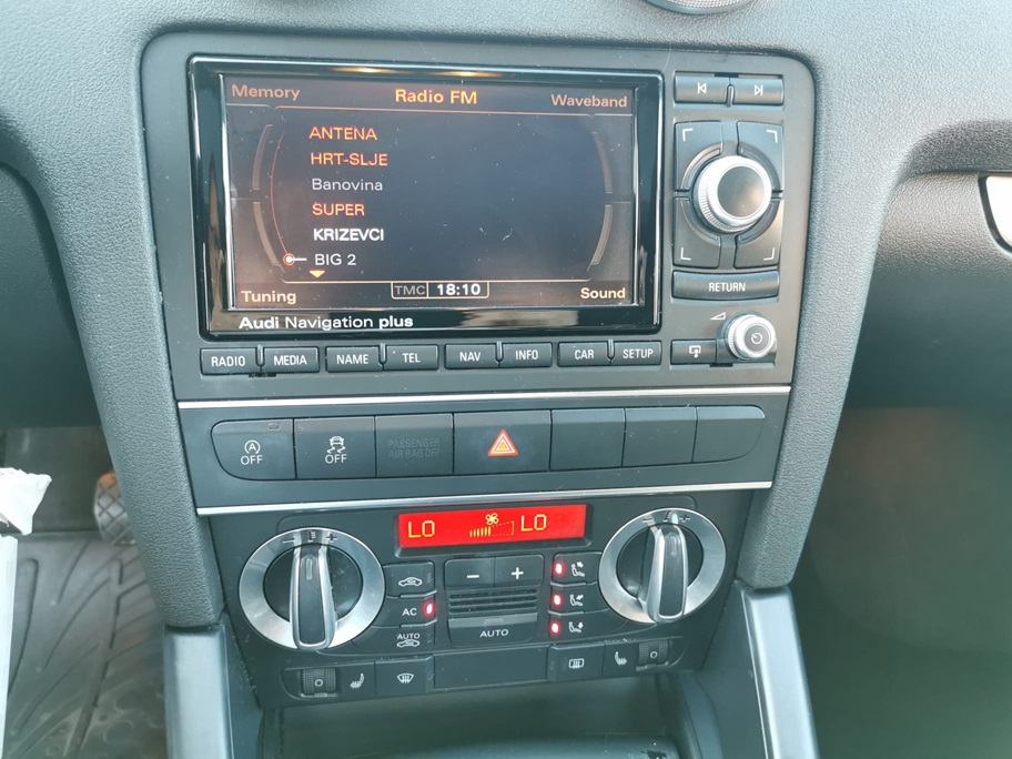 Audi A3 1,6 TDI PANORAMA KROV, fotografija 7