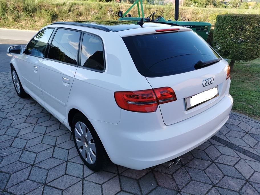 Audi A3 1,6 TDI PANORAMA KROV, fotografija 3