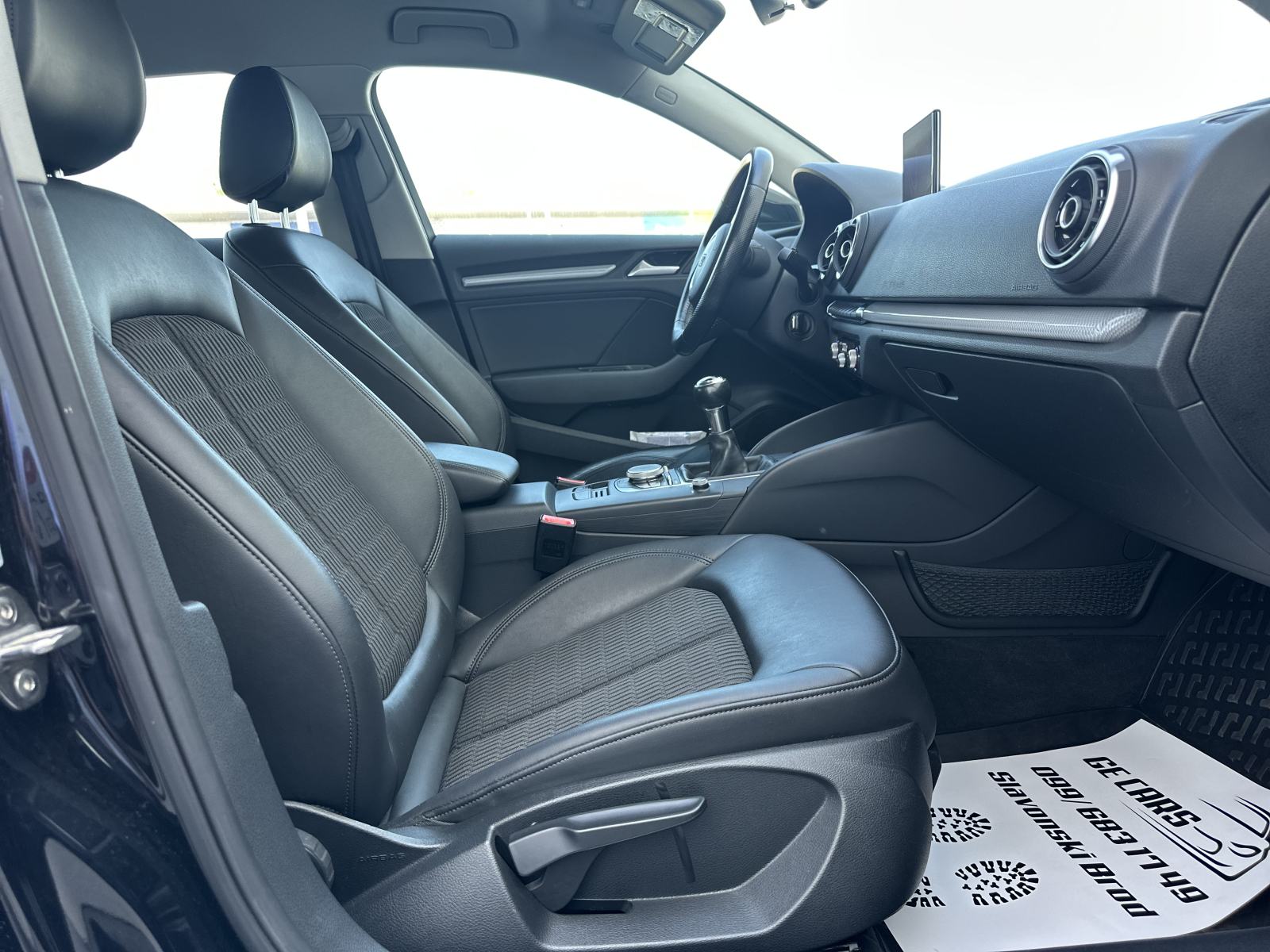 Audi A3 1,6 TDI/REG 07/27/LED/NAVI/SENZORI/TEMPOMAT/GR.SJEDALA, fotografija 11