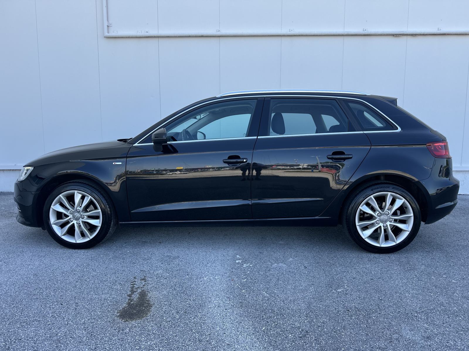 Audi A3 1,6 TDI/REG 07/27/LED/NAVI/SENZORI/TEMPOMAT/GR.SJEDALA, fotografija 3