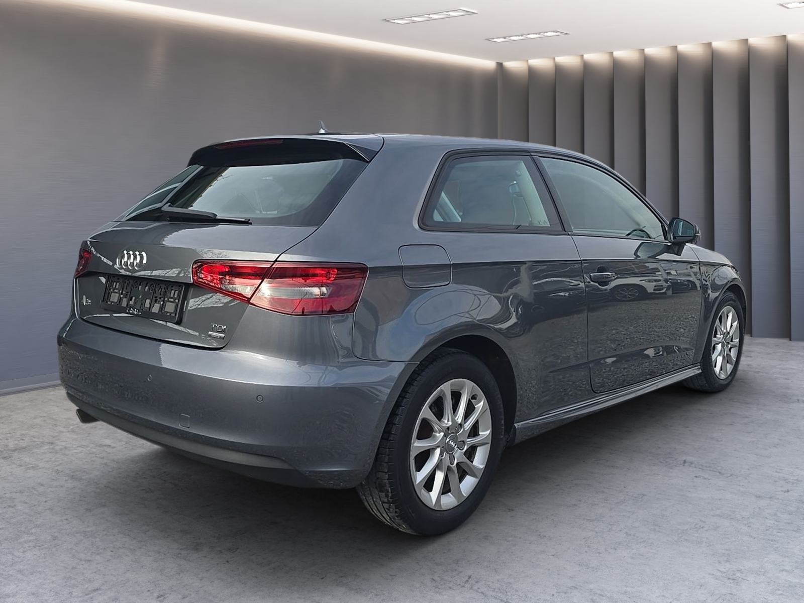 Audi A3 1,6 TDI Sportback Ultraa//servisna Audi/veliki servis//, fotografija 11