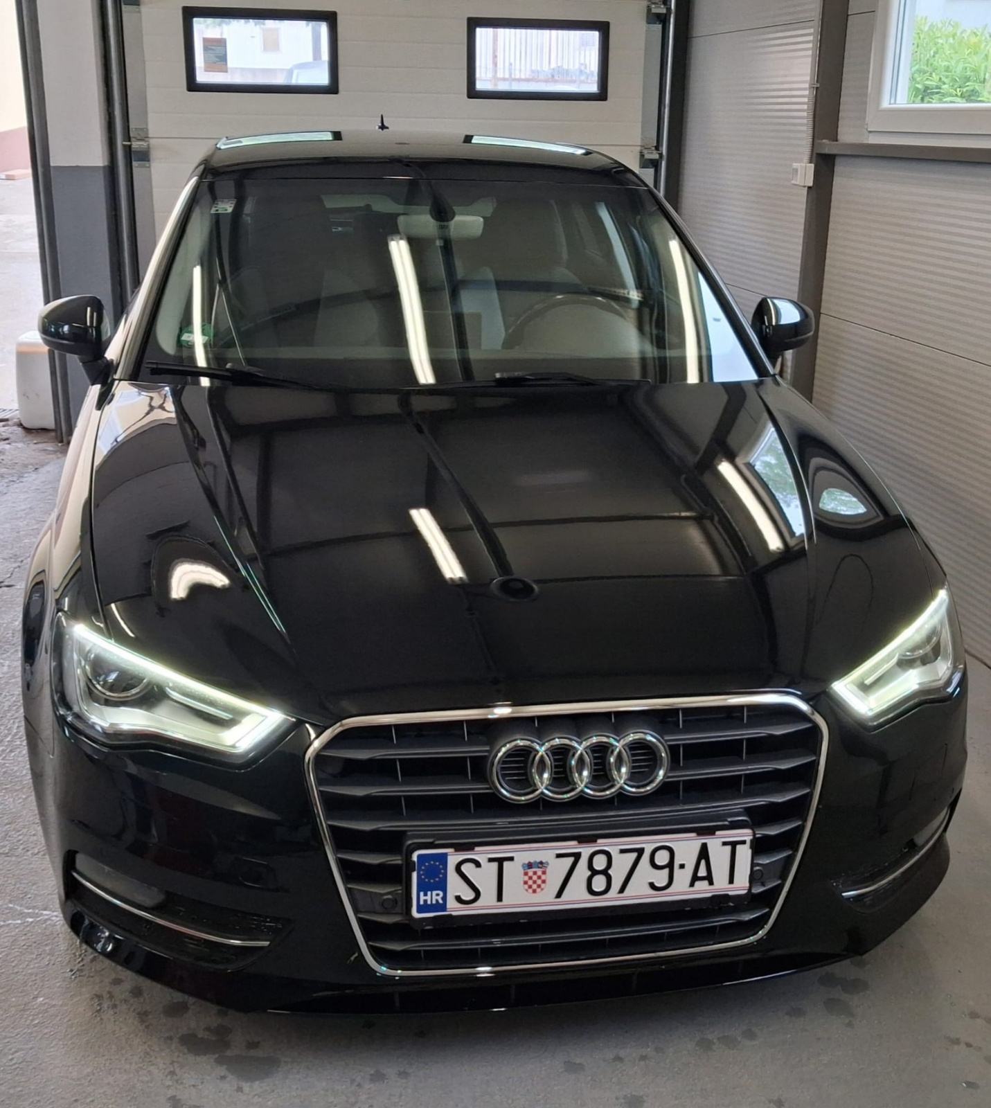 Audi A3 1,6 TDI 81kw/110 ks ambition Xenon Bixenon, pogled izvana - slika 2