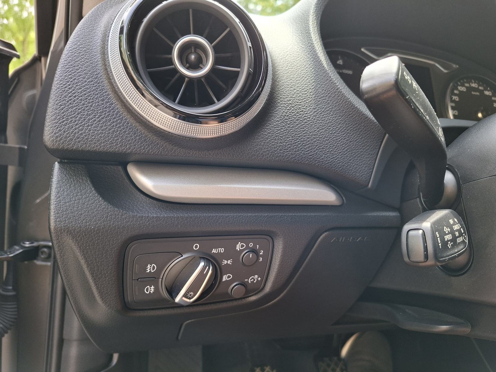 Audi A3 1,6 TDI *TOP stanje* reg 06/27, fotografija 16