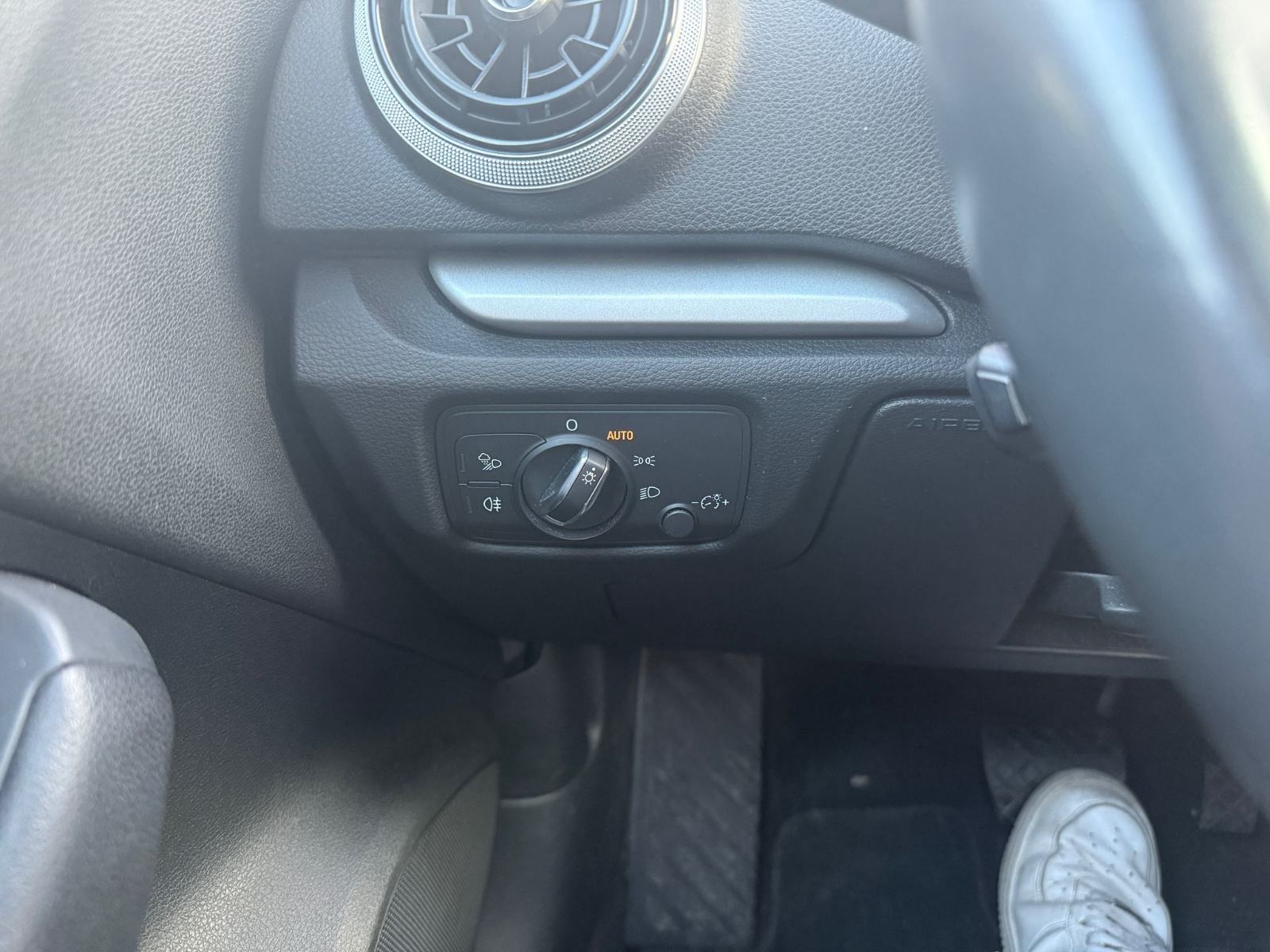 Audi A3 1,6 TDI, fotografija 12