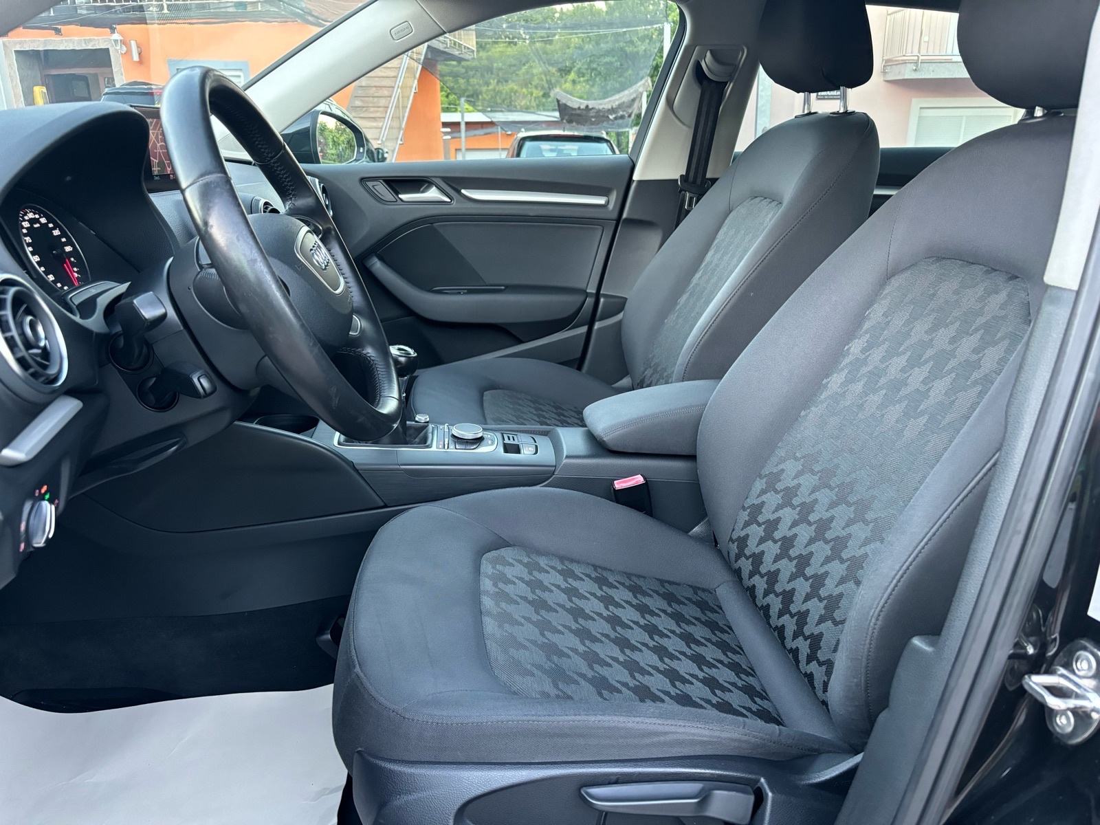 Audi A3 1,6 TDI, fotografija 11