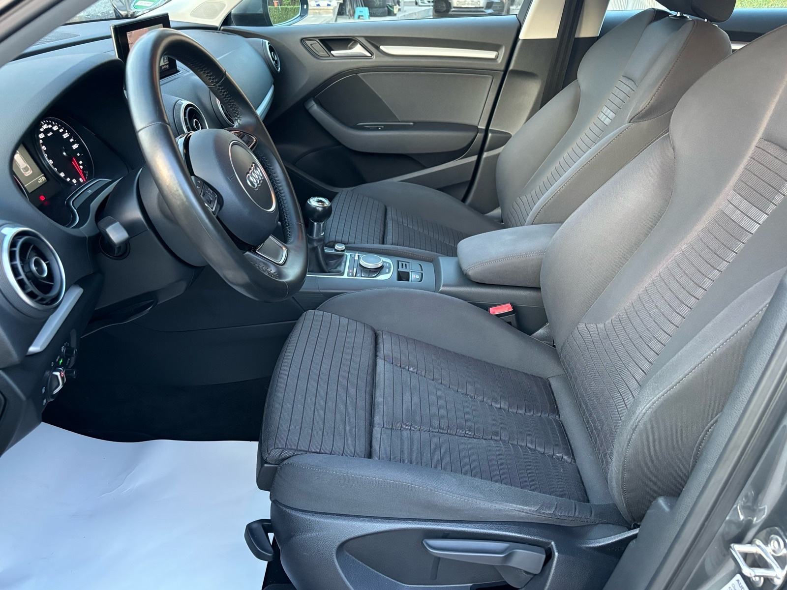 Audi A3 1,6 TDI, fotografija 11