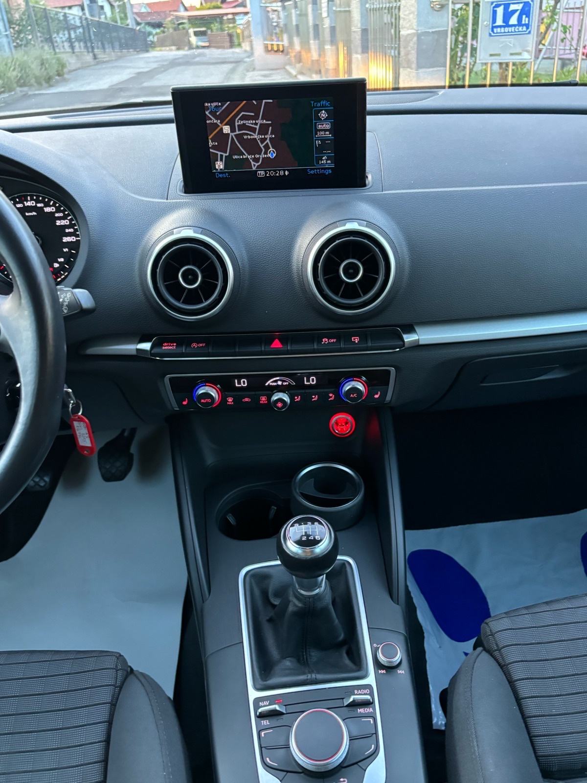 Audi A3 1,6 TDI, fotografija 16