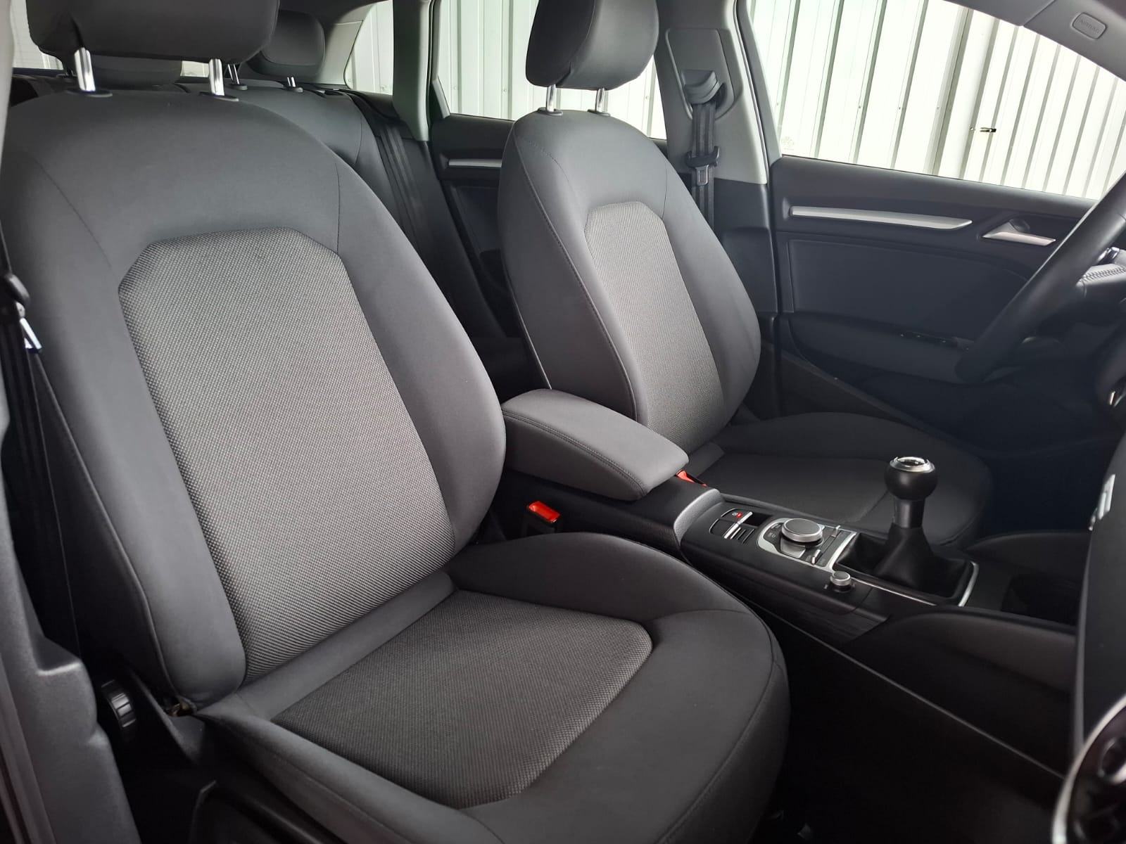 Audi A3 1,6 TDI Sport ALU NAVI PDC LED TEMPOMAT GARANCIJA DO 2 GOD., fotografija 8