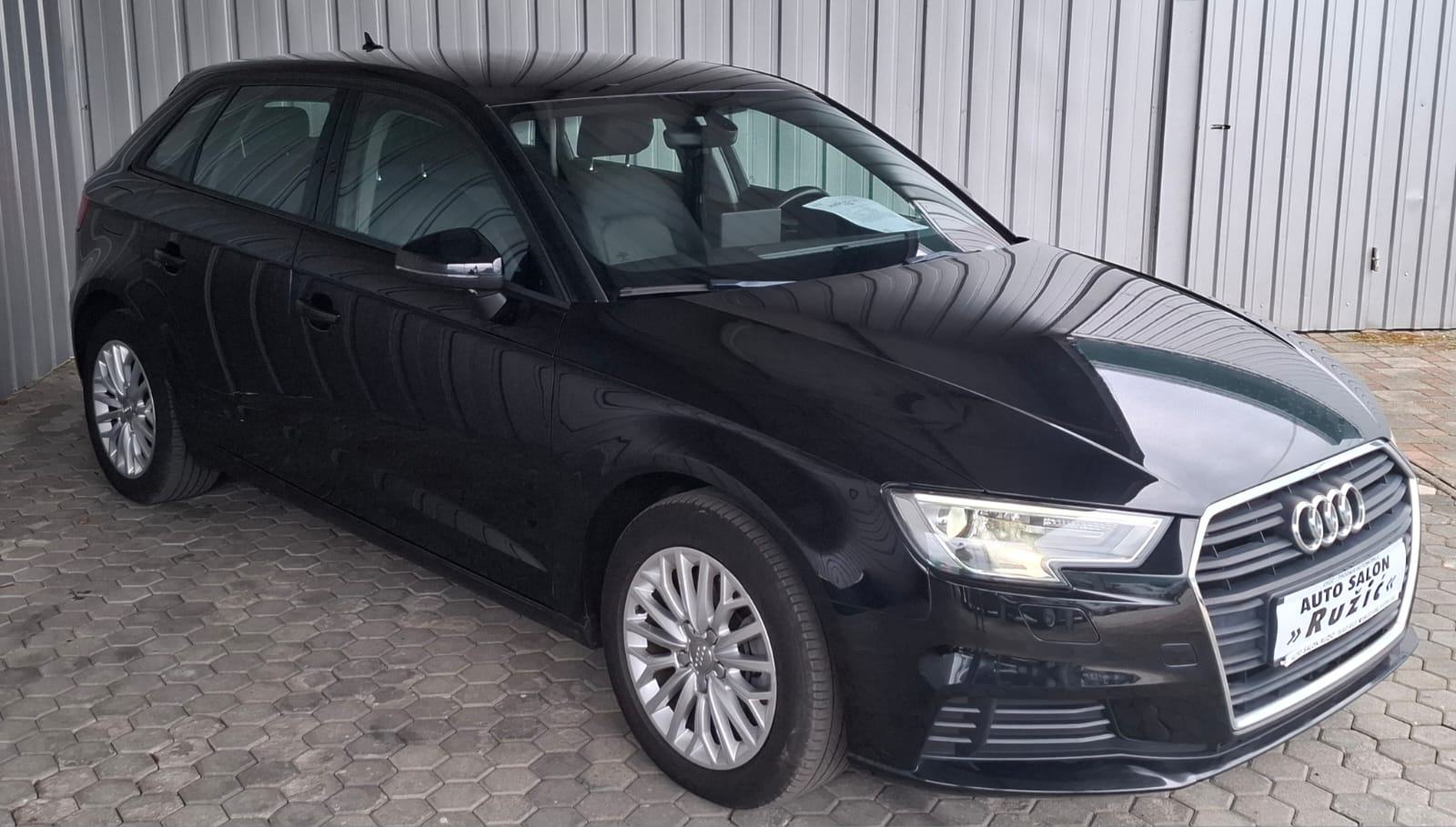 Audi A3 1,6 TDI Sport ALU NAVI PDC LED TEMPOMAT GARANCIJA DO 2 GOD., fotografija 3