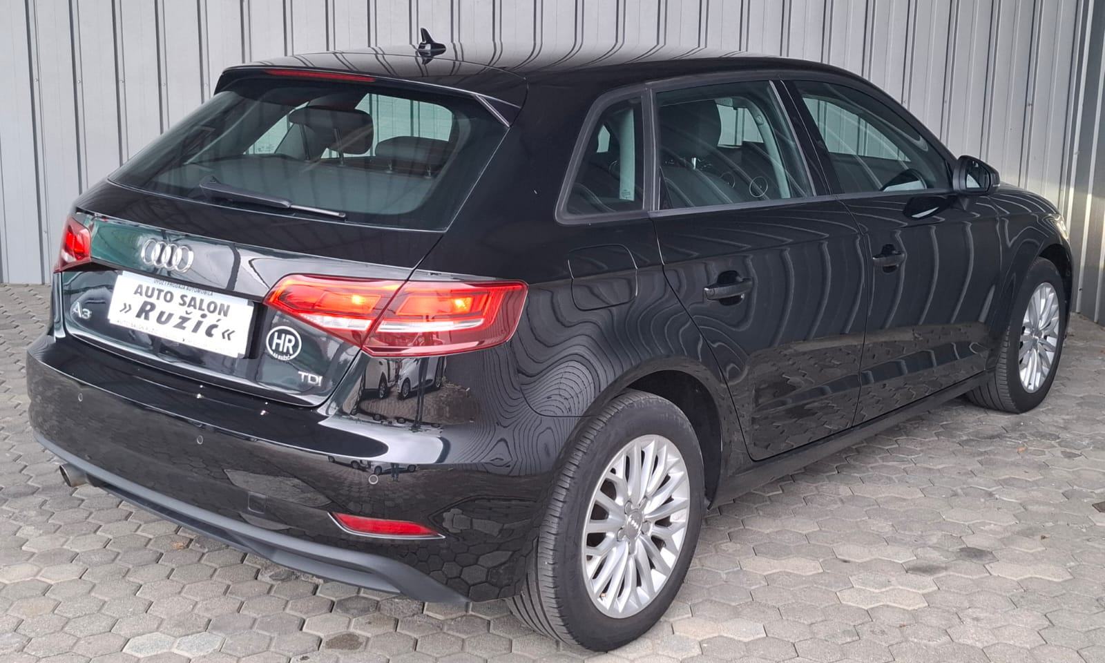 Audi A3 1,6 TDI Sport ALU NAVI PDC LED TEMPOMAT GARANCIJA DO 2 GOD., fotografija 4