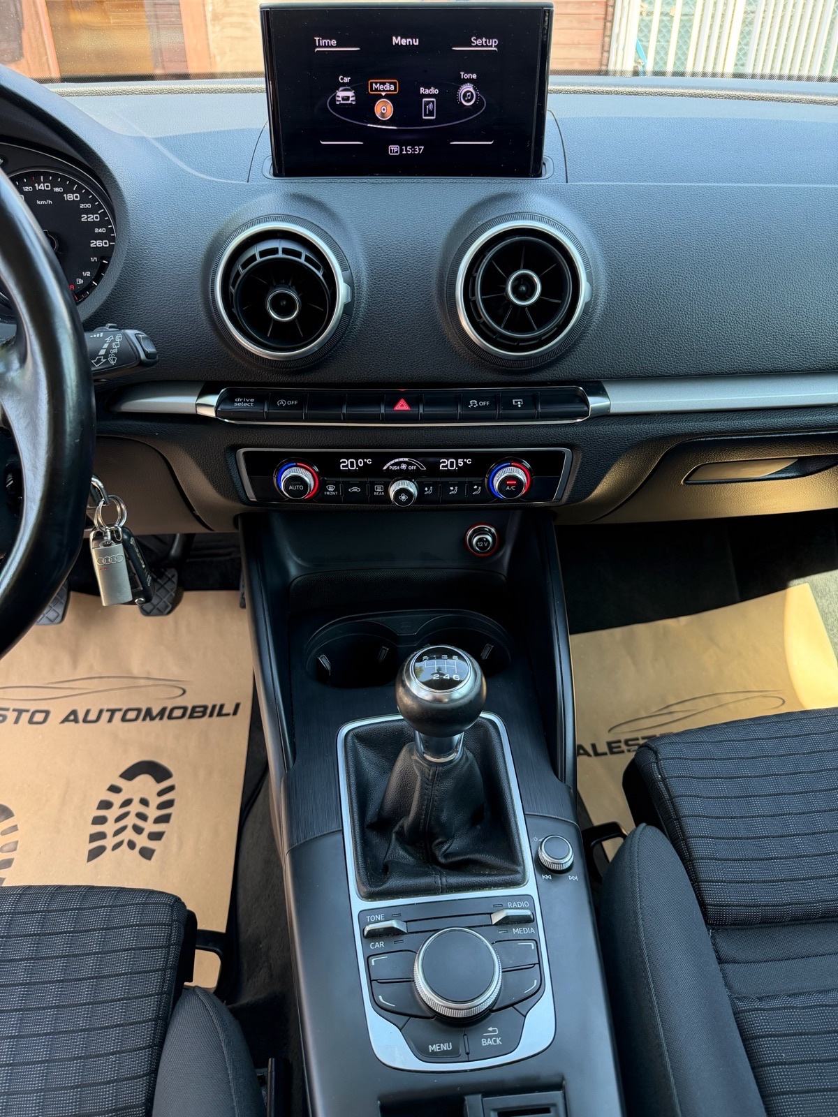 Audi A3 1,6 TDI,SPORT,Bixenon,Led!!, fotografija 12