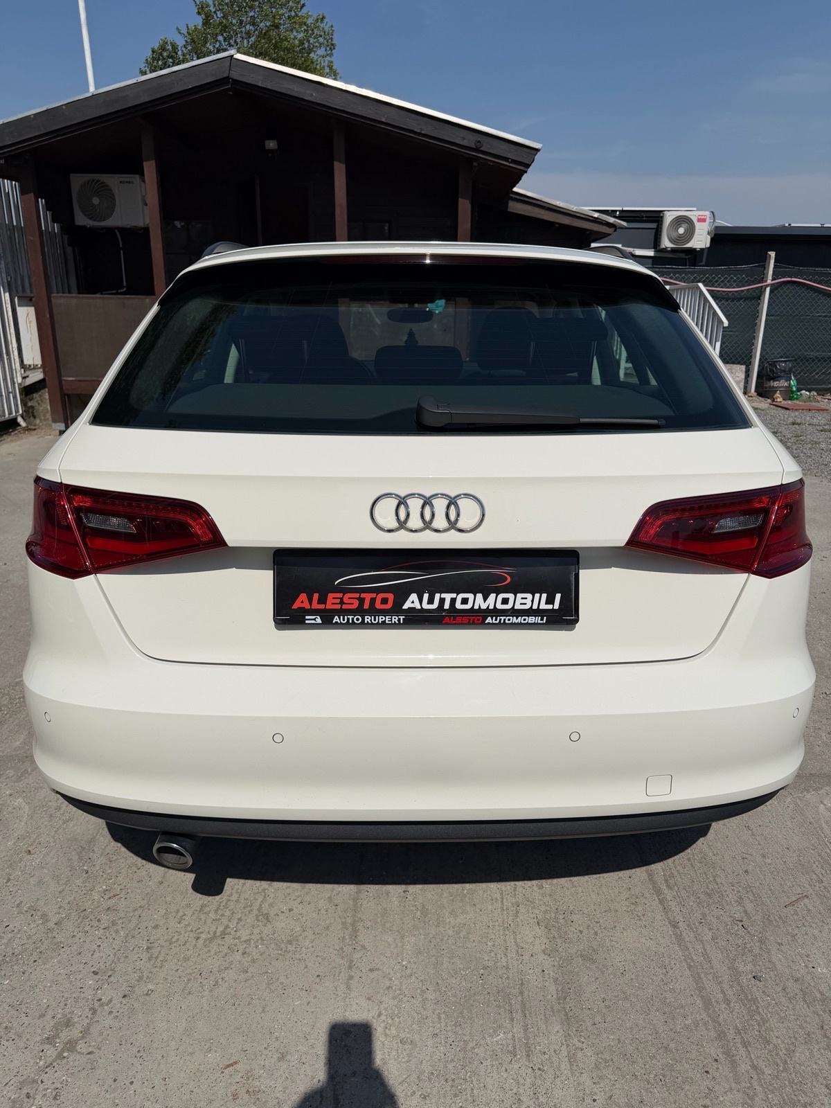 Audi A3 1,6 TDI,SPORT,Bixenon,Led!!, fotografija 8