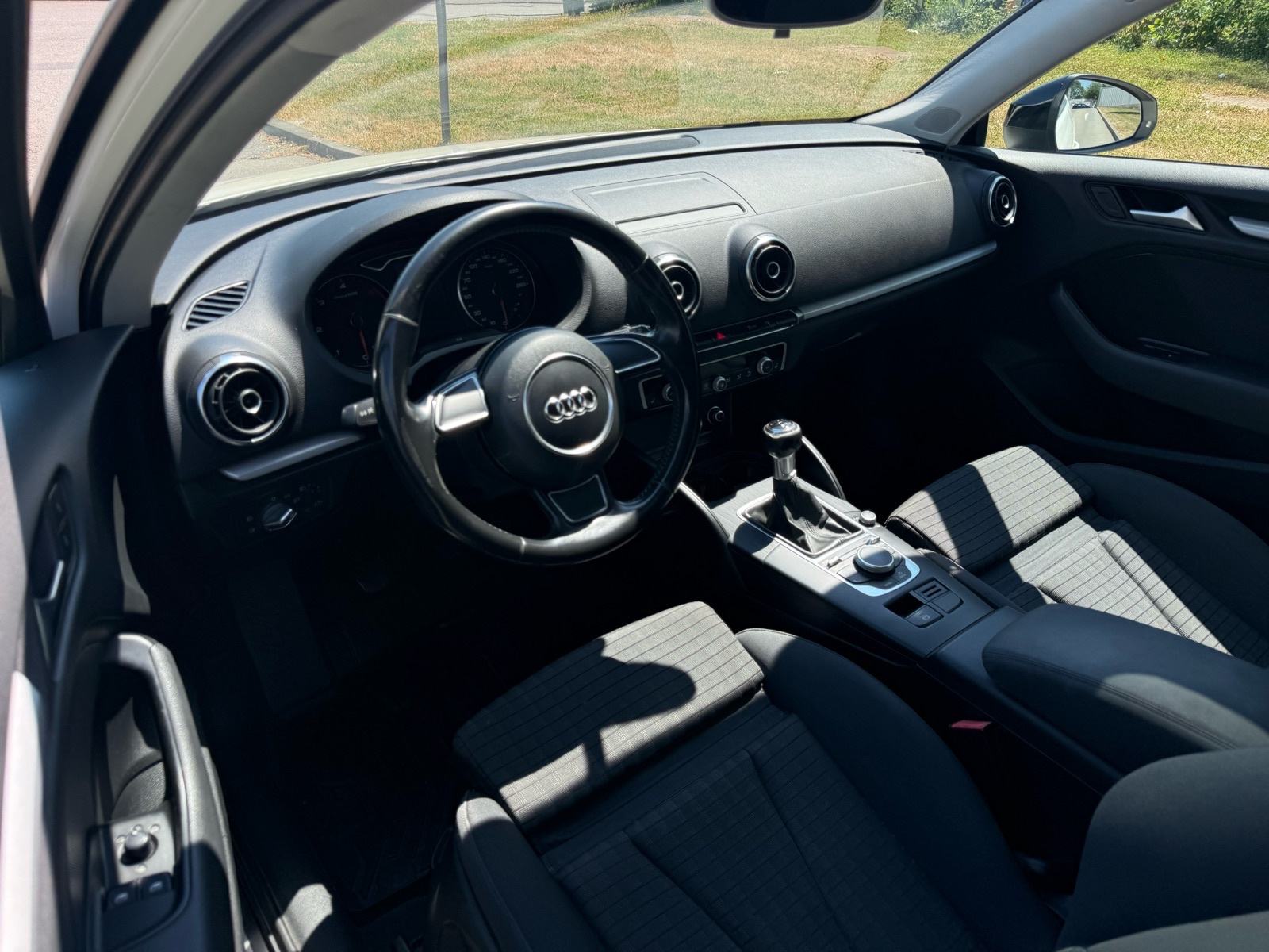 Audi A3 1,6 TDI Sport*PANORAMA*ALU 17*REG 03/27, fotografija 11