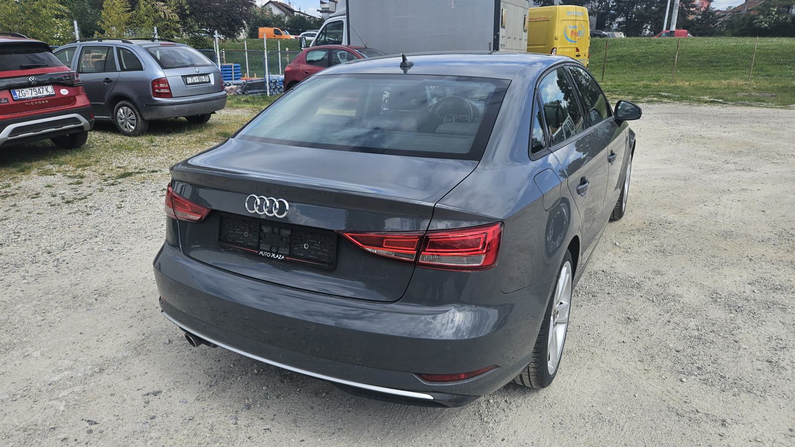 AUDI A3 limuzina 1,6 TDI Sport bixenon navi 18”, fotografija 7