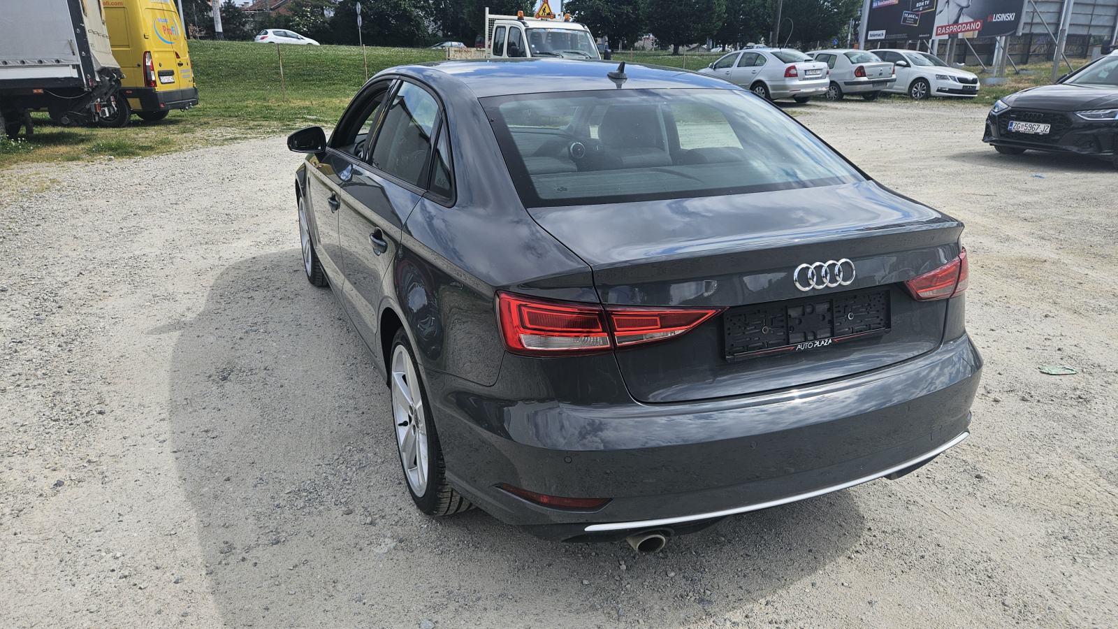 AUDI A3 limuzina 1,6 TDI Sport bixenon navi 18”, fotografija 9