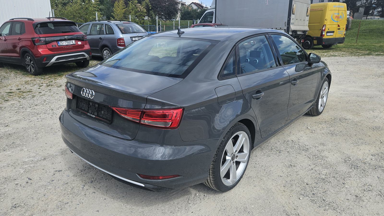 AUDI A3 limuzina 1,6 TDI Sport bixenon navi 18”, fotografija 6