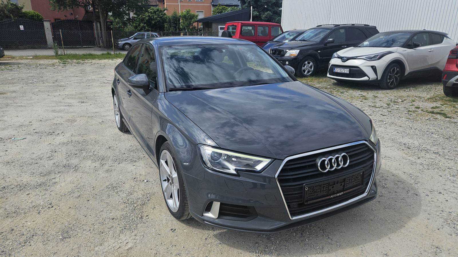 AUDI A3 limuzina 1,6 TDI Sport bixenon navi 18”, fotografija 3