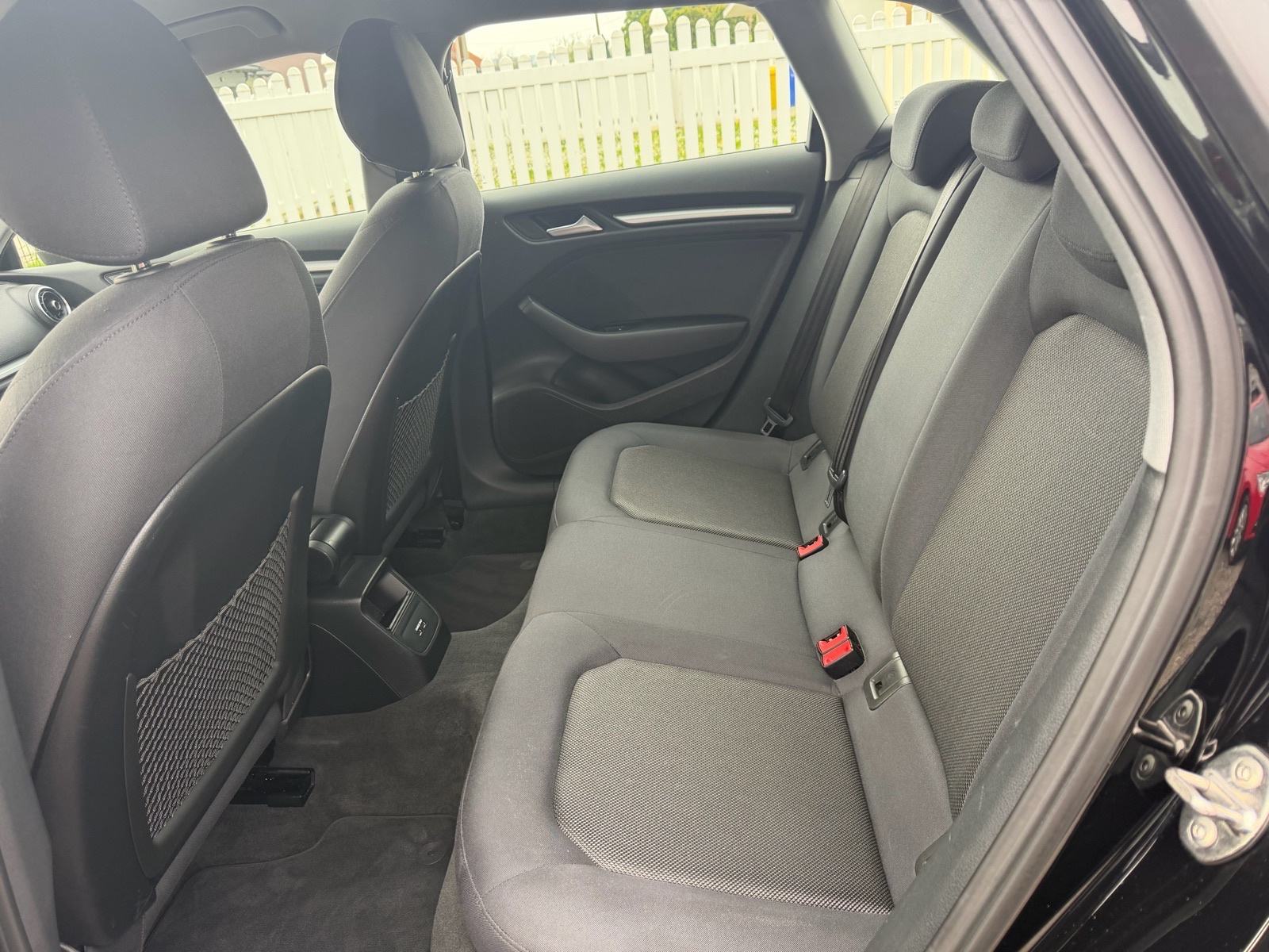 Audi A3 1,6 TDI Sportback,Led,Navigacija,82.000km,Jamstvo 12mj., fotografija 11