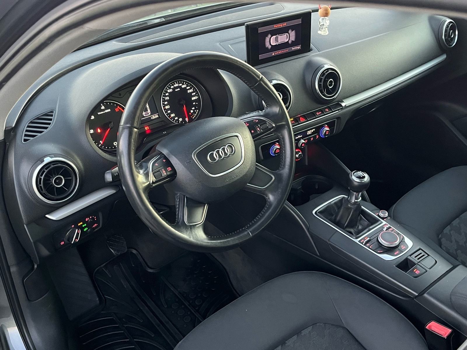 Audi A3 1,6 TDI SPORTBACK 6brzina “super stanje”, fotografija 18