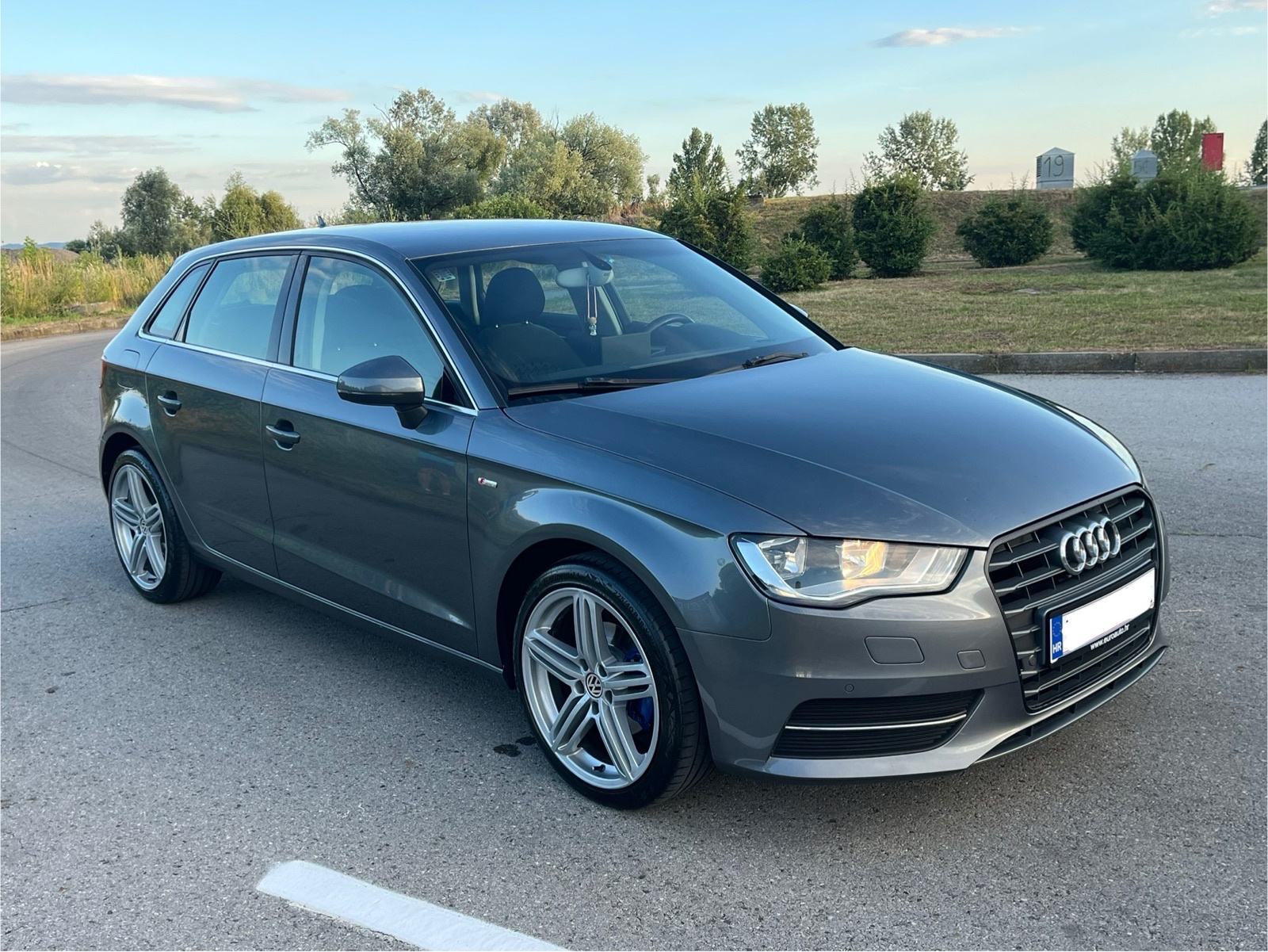 Audi A3 1,6 TDI SPORTBACK 6brzina “super stanje”, fotografija 4