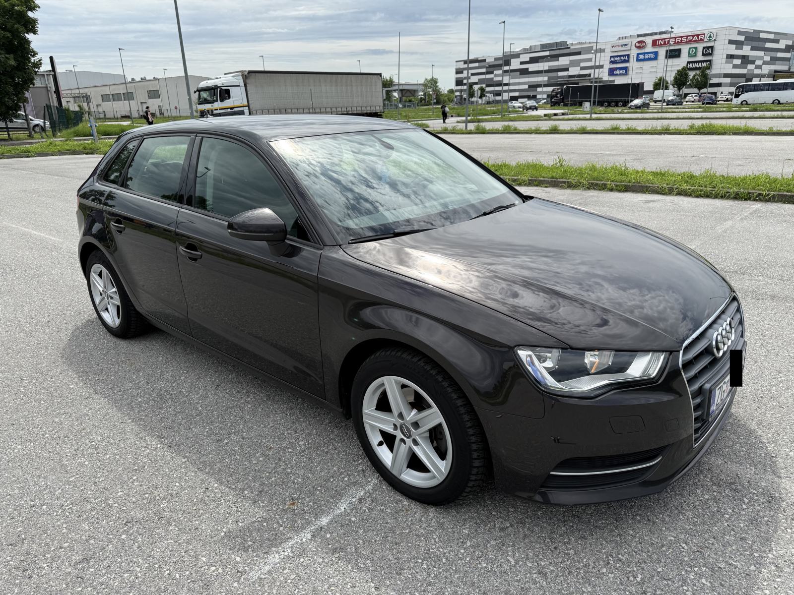Audi A3 1,6 TDI * SPORTBACK * NAVI * FULL OPREMA * ODLIČAN, fotografija 2