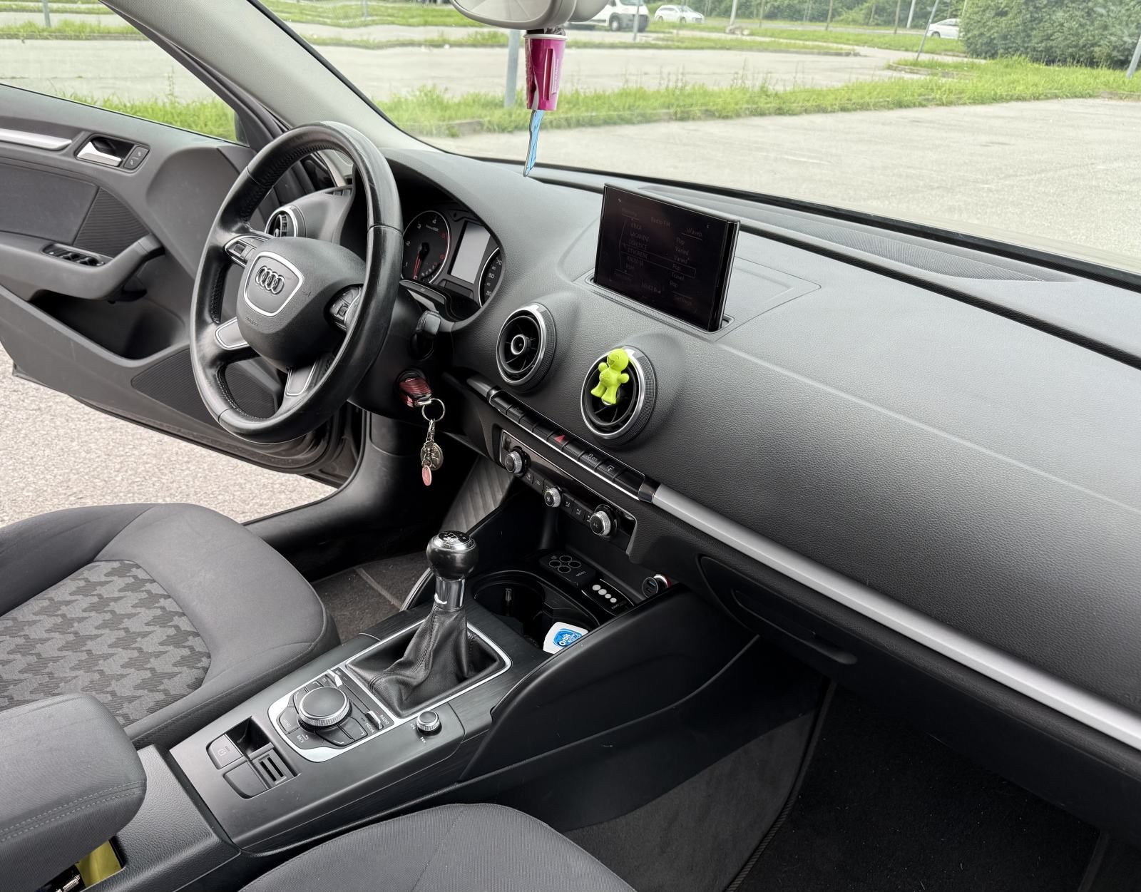 Audi A3 1,6 TDI * SPORTBACK * NAVI * FULL OPREMA * ODLIČAN, fotografija 10