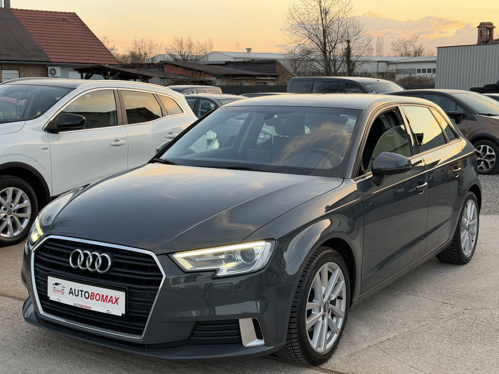 Audi A3 1,6 TDI Sportback Sport VELIKI+MALI SERVIS-BI XENON-MOD.2018, fotografija 1
