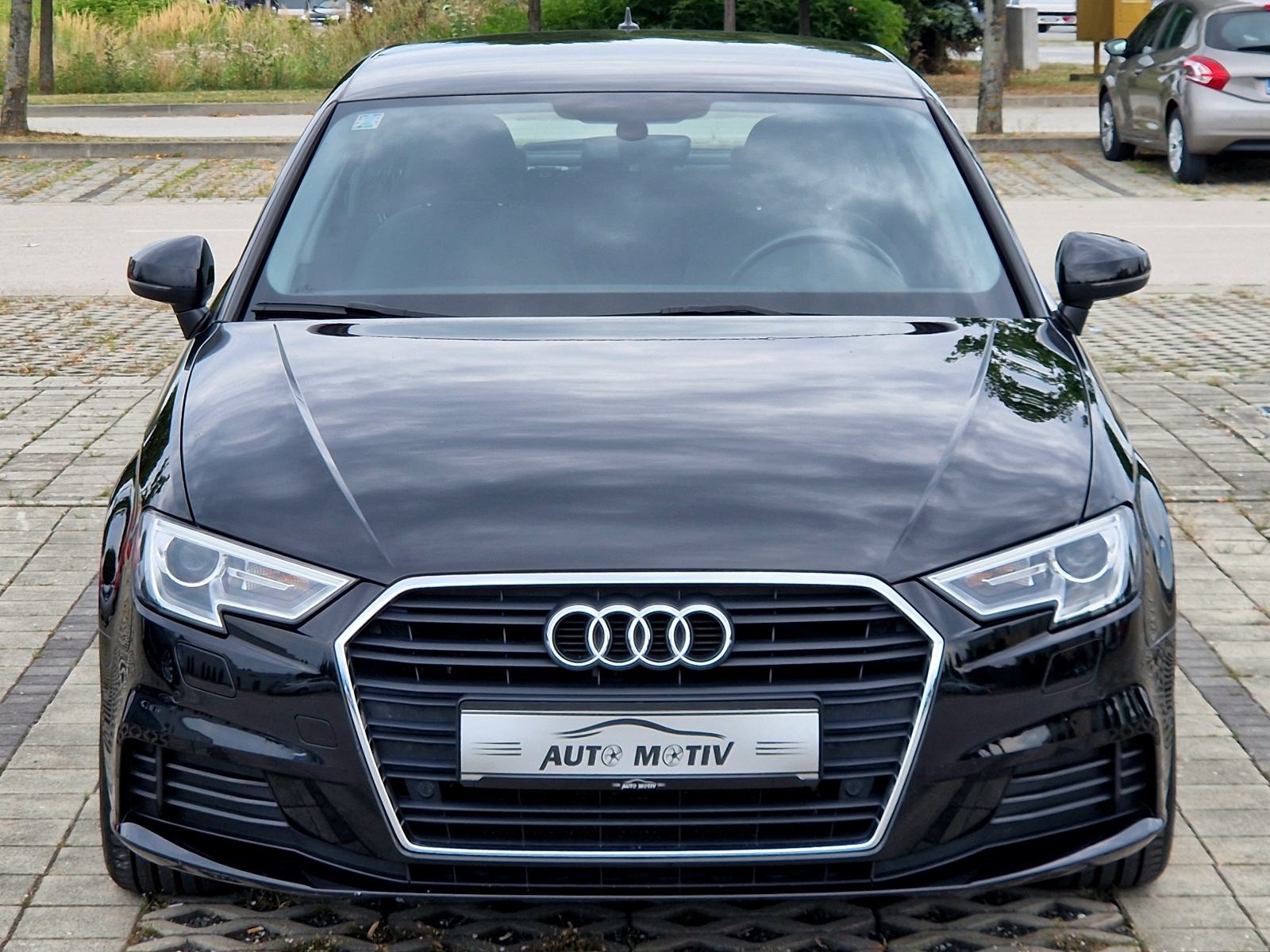 AUDI A3 1.6 TDI SPORTBACK - *VELIKI SERVIS+SERVISNA - BOGATA OPREMA*, fotografija 4