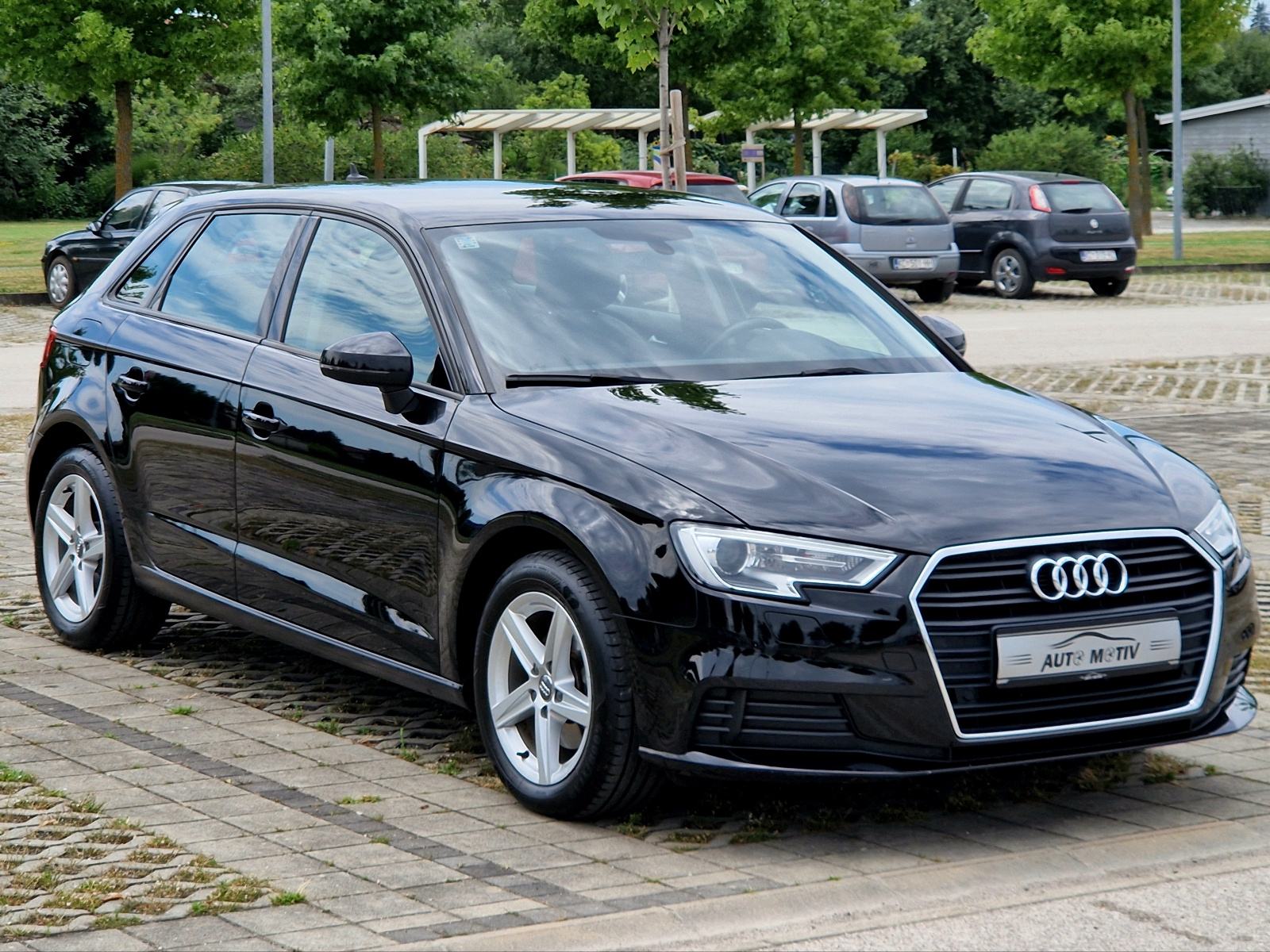 AUDI A3 1.6 TDI SPORTBACK - *VELIKI SERVIS+SERVISNA - BOGATA OPREMA*, fotografija 5