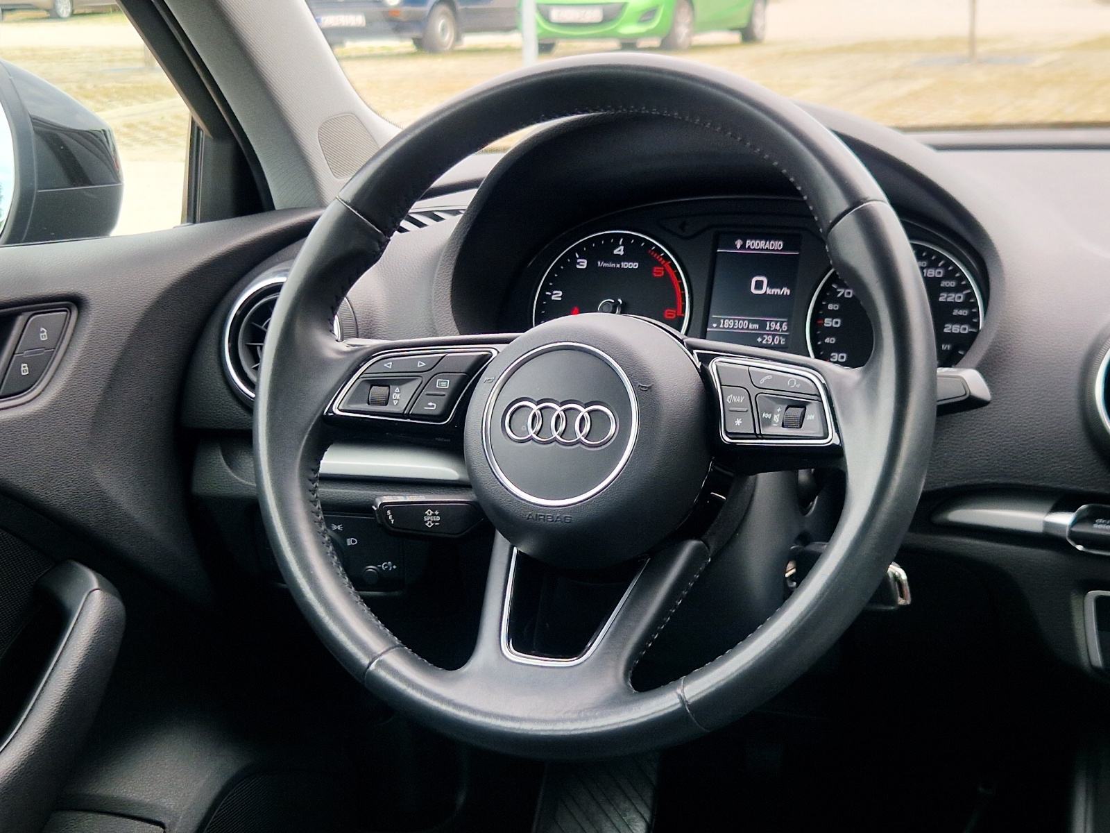 AUDI A3 1.6 TDI SPORTBACK - *VELIKI SERVIS+SERVISNA - BOGATA OPREMA*, fotografija 20