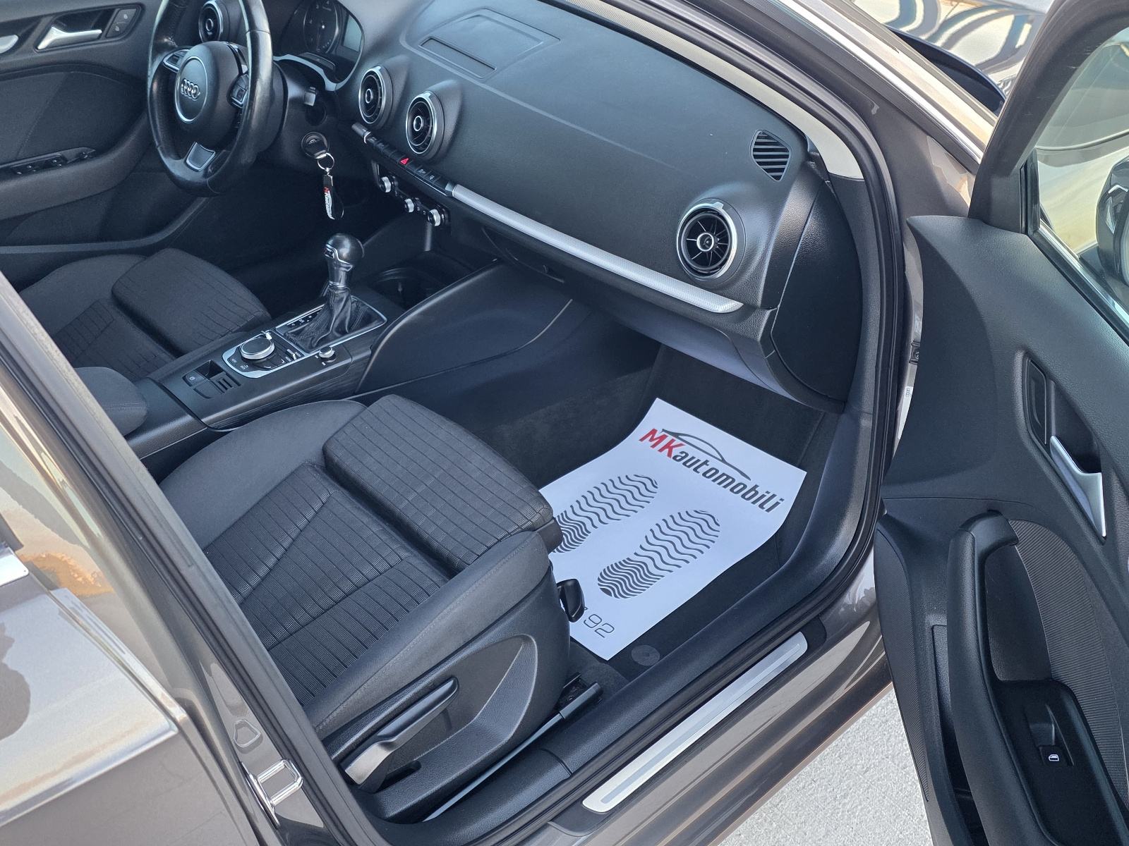 Audi A3 1,6 TDI S-tronic ALU,NAVI,PARK SENZORI, fotografija 12