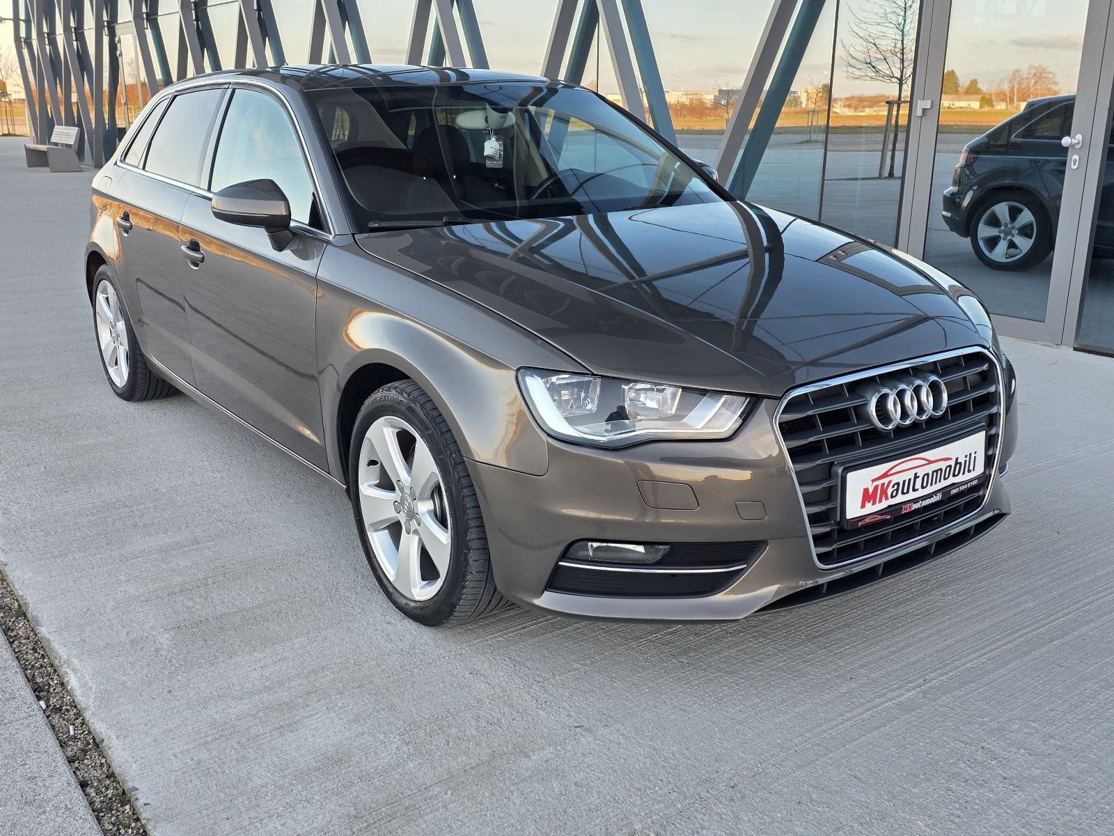Audi A3 1,6 TDI S-tronic ALU,NAVI,PARK SENZORI, fotografija 8