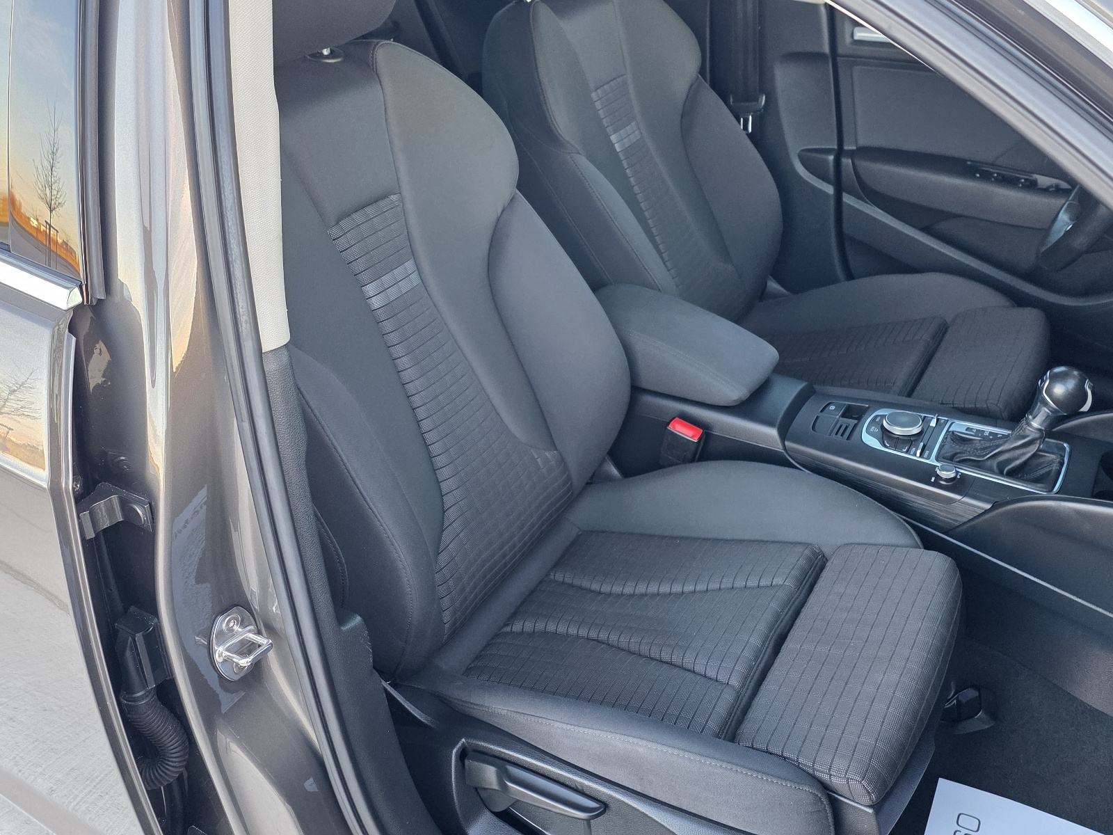Audi A3 1,6 TDI S-tronic ALU,NAVI,PARK SENZORI, fotografija 13