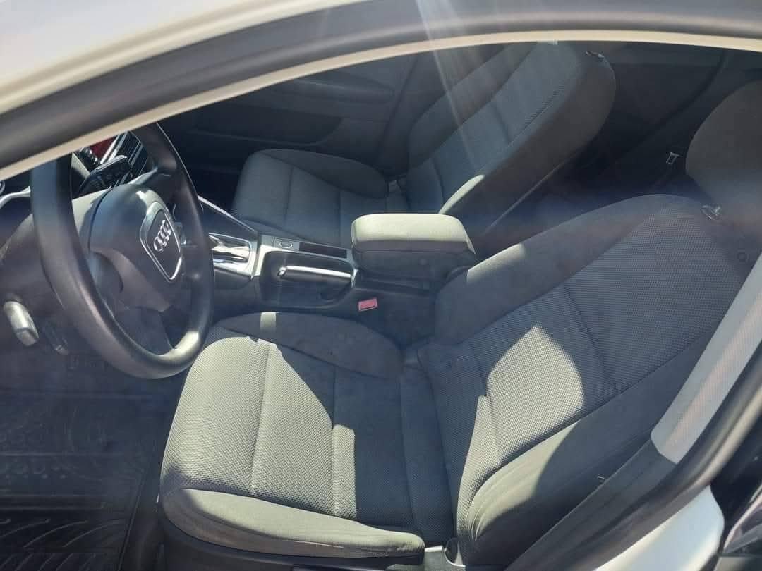 Audi A3 1,6 TDI S-tronic,atraktivan,servisiran, fotografija 5