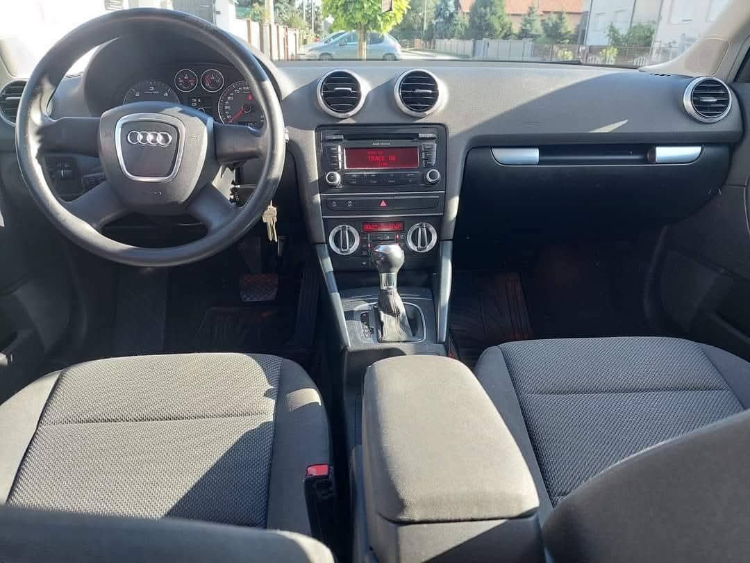 Audi A3 1,6 TDI S-tronic,atraktivan,servisiran, fotografija 16