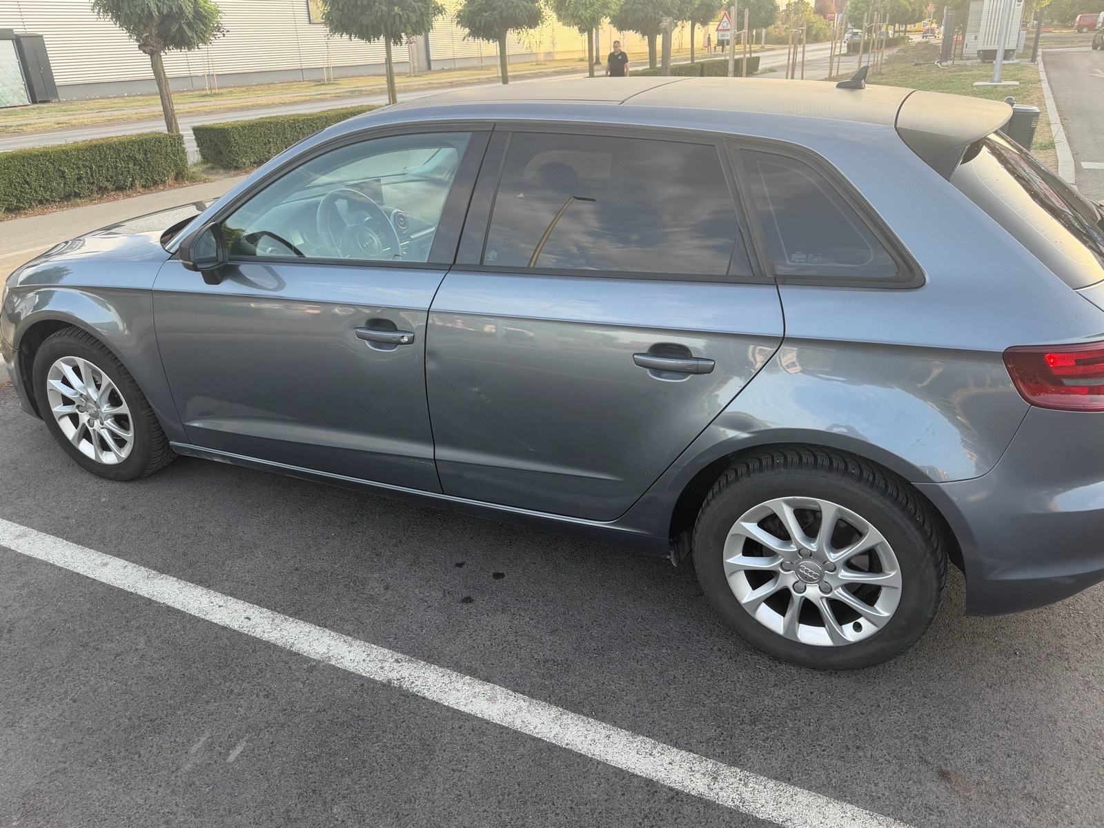 Audi A3 1,6 TDI S-tronic automatik, fotografija 3