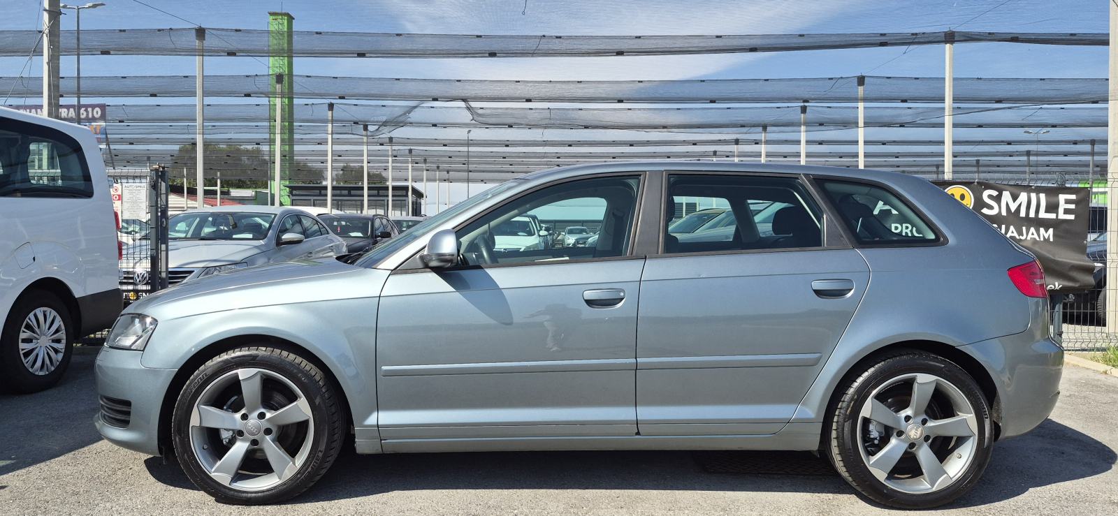 Audi A3 1,6TDI, AUT. KLIMA, GR. SJEDALA, CENT. ZAKLJUČAVANJE, ALU..., fotografija 2