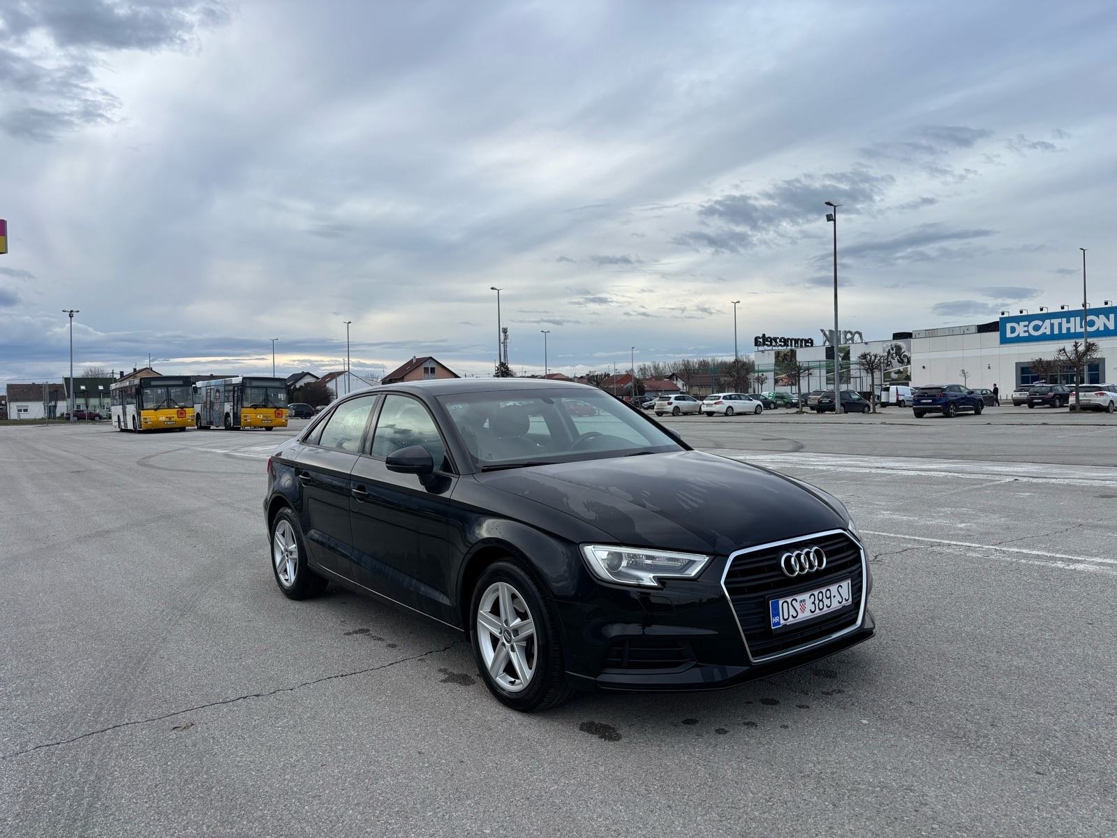 Audi A3 1.6tdi Limuzina, reg.02./2027., Veliki servis, fotografija 8