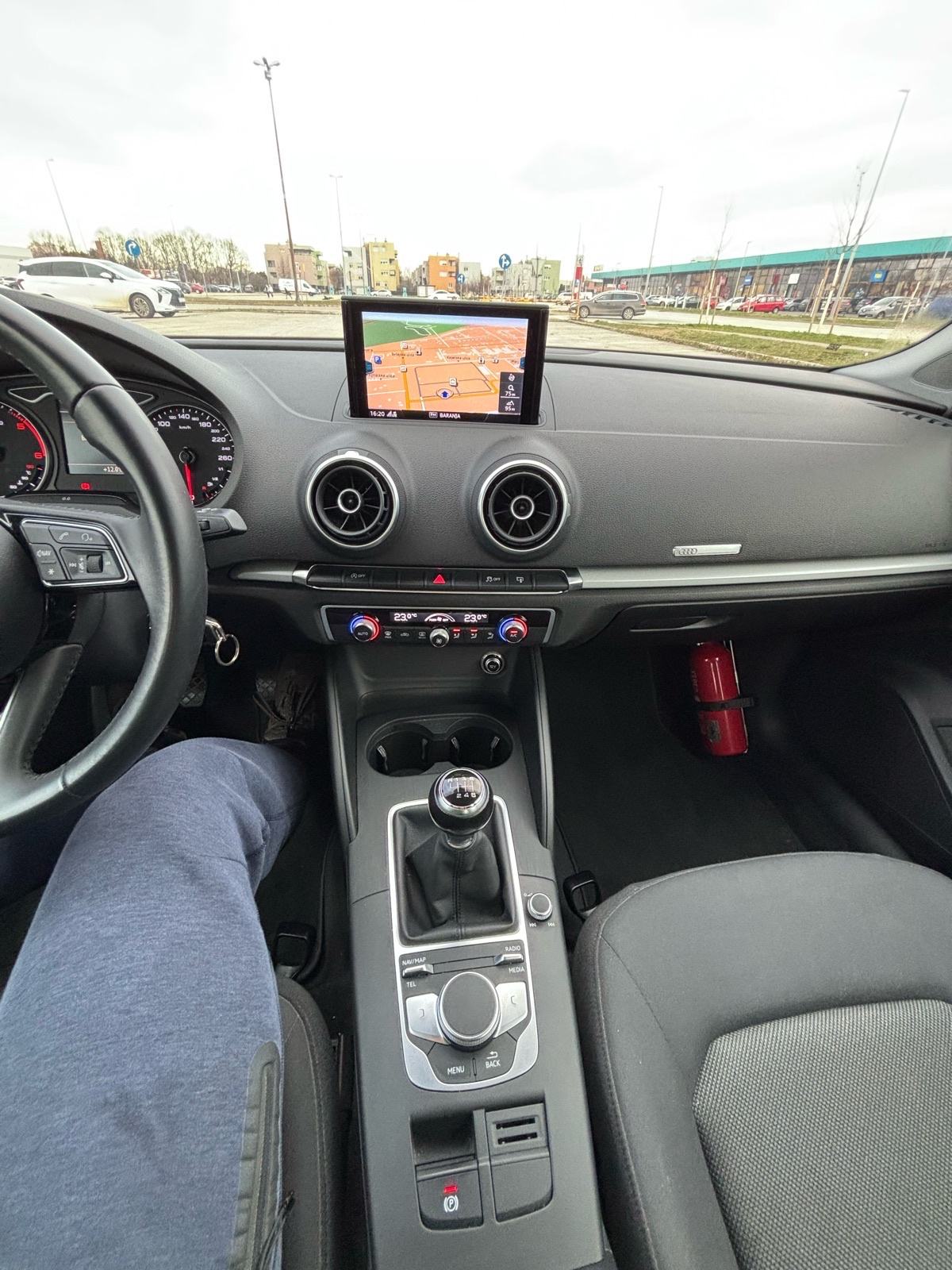 Audi A3 1.6tdi Limuzina, reg.02./2027., Veliki servis, fotografija 10