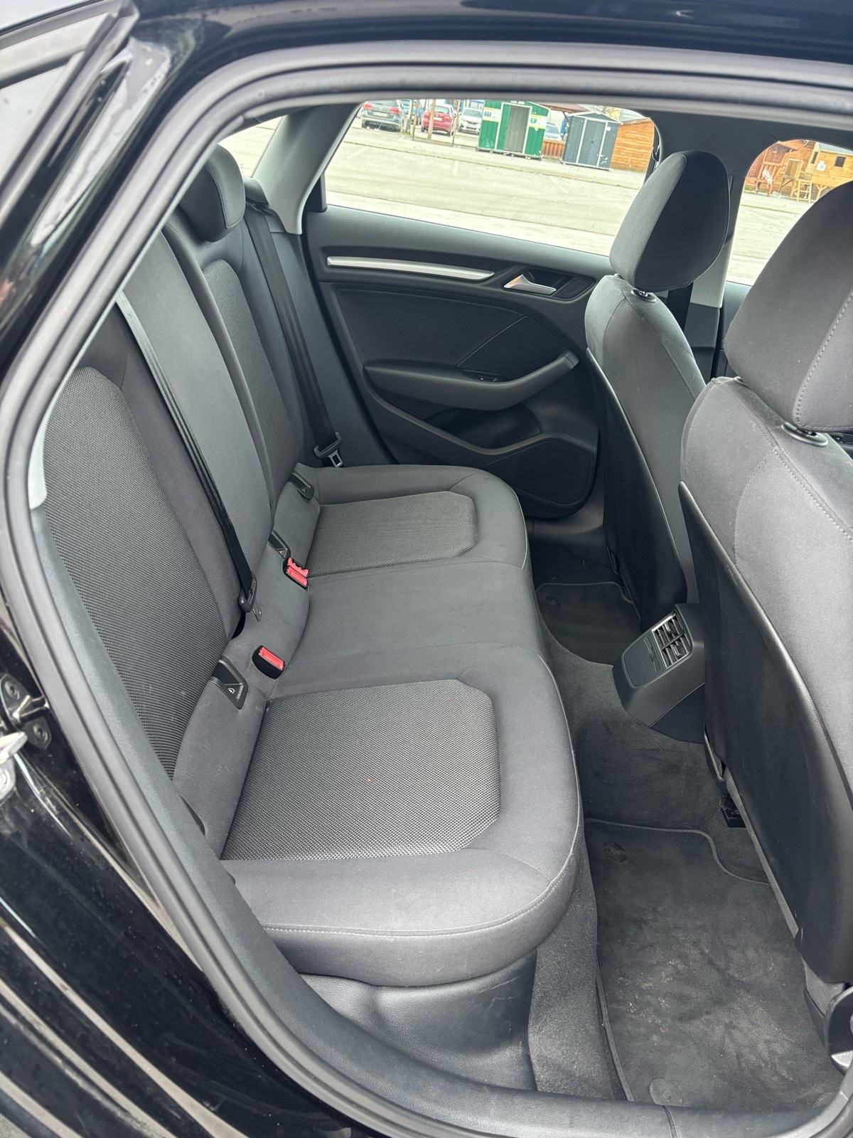 Audi A3 1.6tdi Limuzina, reg.02./2027., Veliki servis, fotografija 12