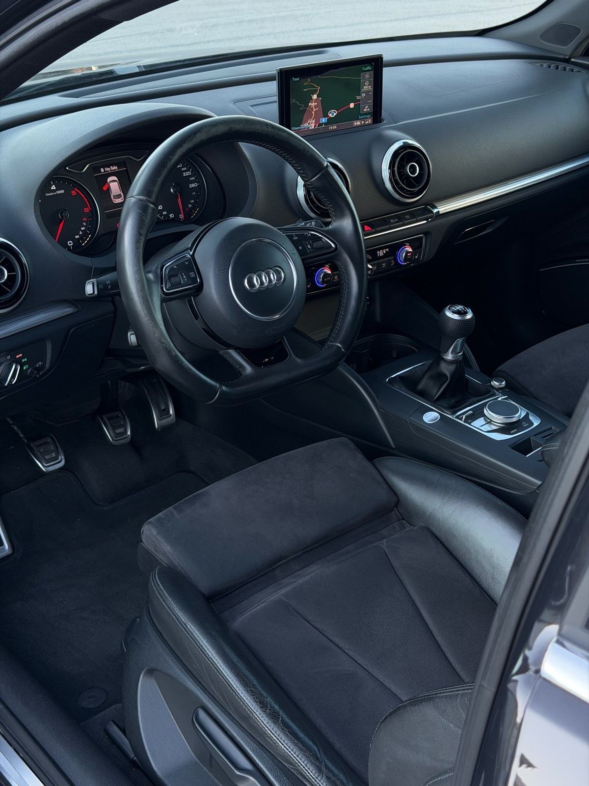 Audi A3 2.0 TDI TOP OPREMA!, fotografija 13