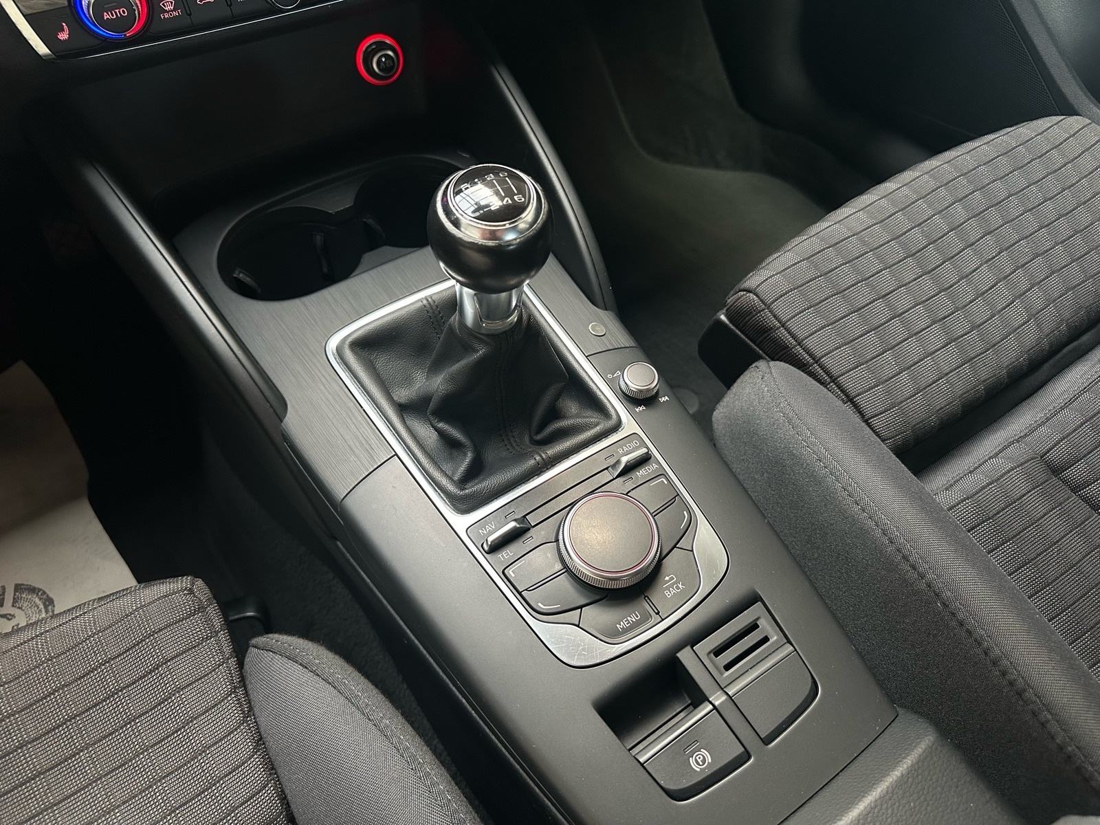 Audi A3 2.0 TDI 150 KS. SPORT *LED* *NAVI* *SERVISNA*, fotografija 20