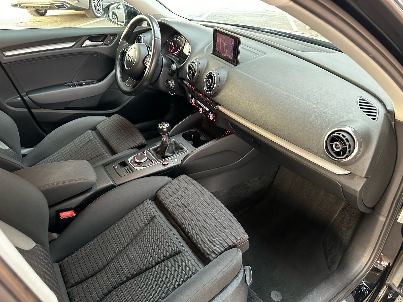 Audi A3 2.0 TDI 150 KS. SPORT *LED* *NAVI* *SERVISNA*, fotografija 13