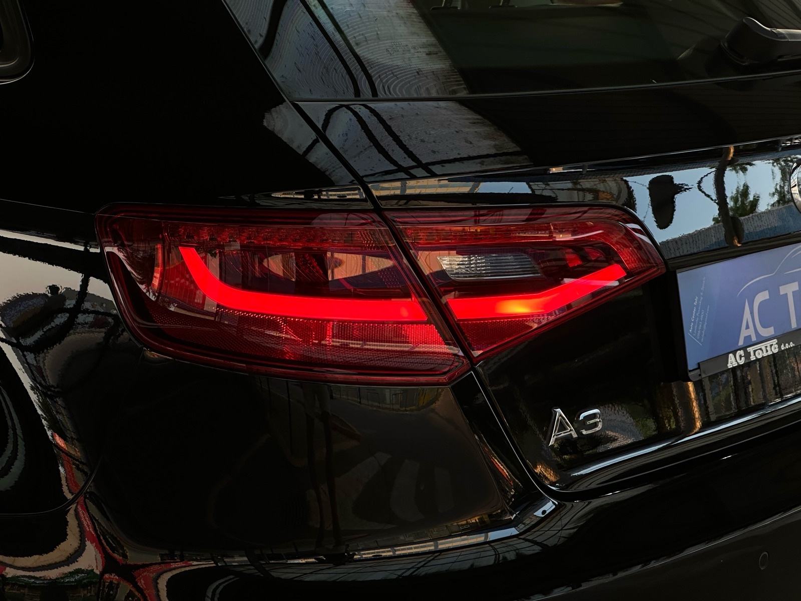 Audi A3 2.0 TDI 150 KS. SPORT *LED* *NAVI* *SERVISNA*, fotografija 9