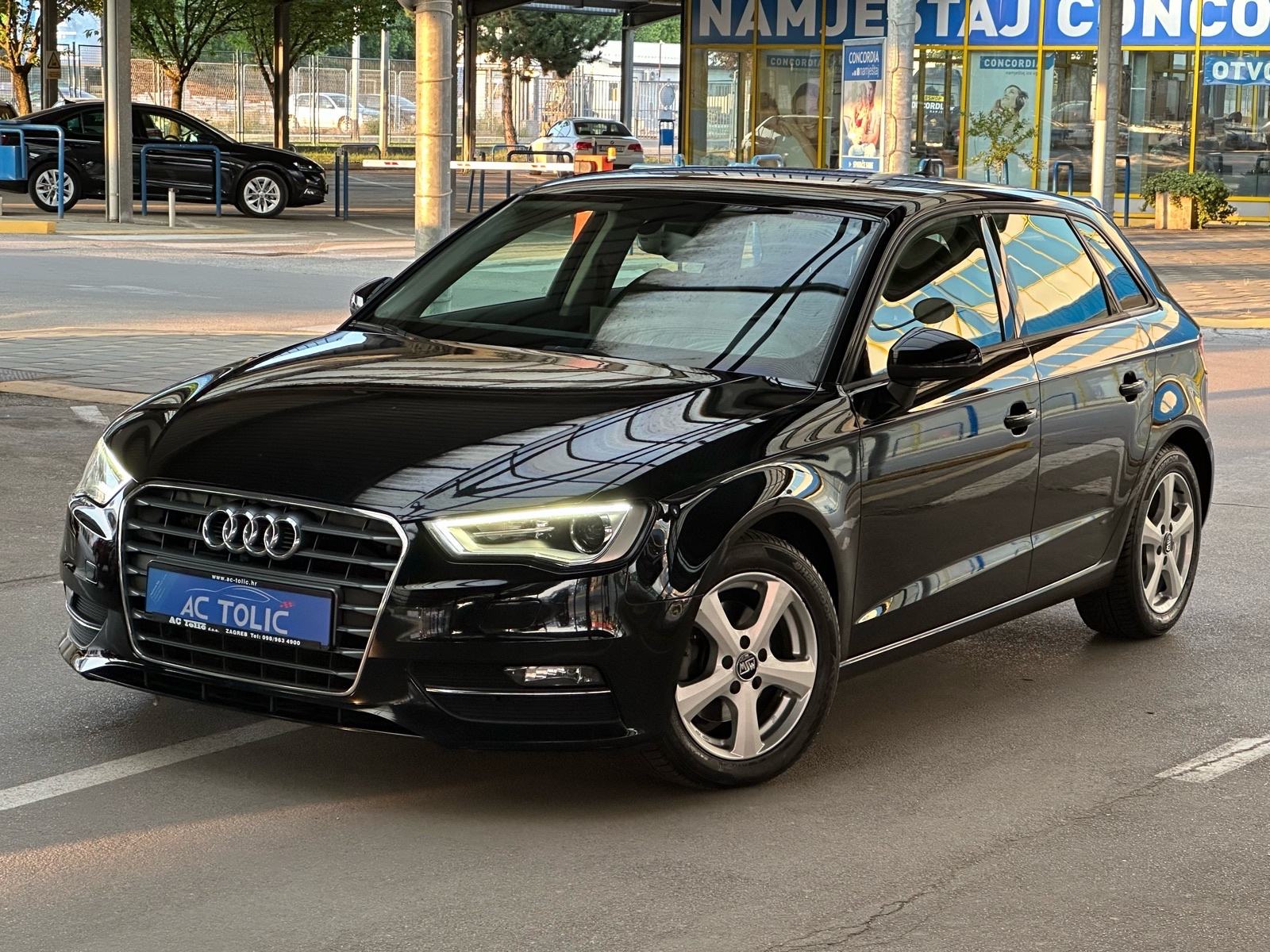 Audi A3 2.0 TDI 150 KS. SPORT *LED* *NAVI* *SERVISNA*, fotografija 3