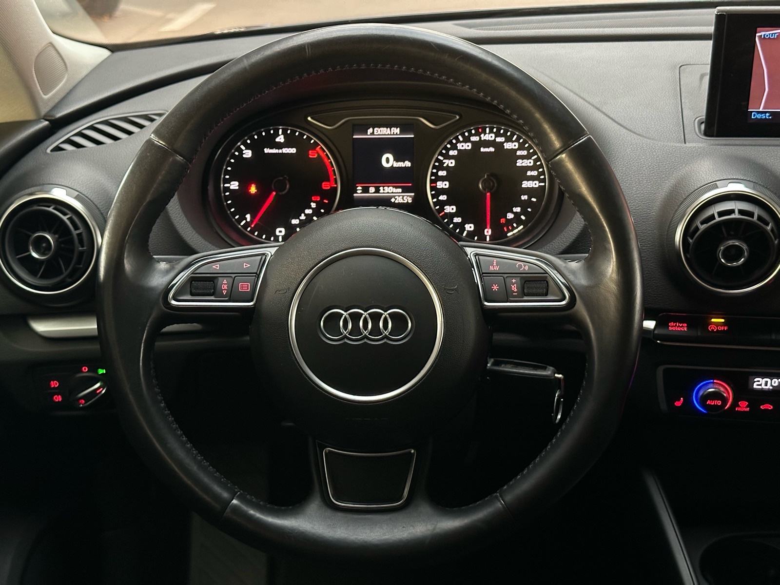 Audi A3 2.0 TDI 150 KS. SPORT *LED* *NAVI* *SERVISNA*, fotografija 18