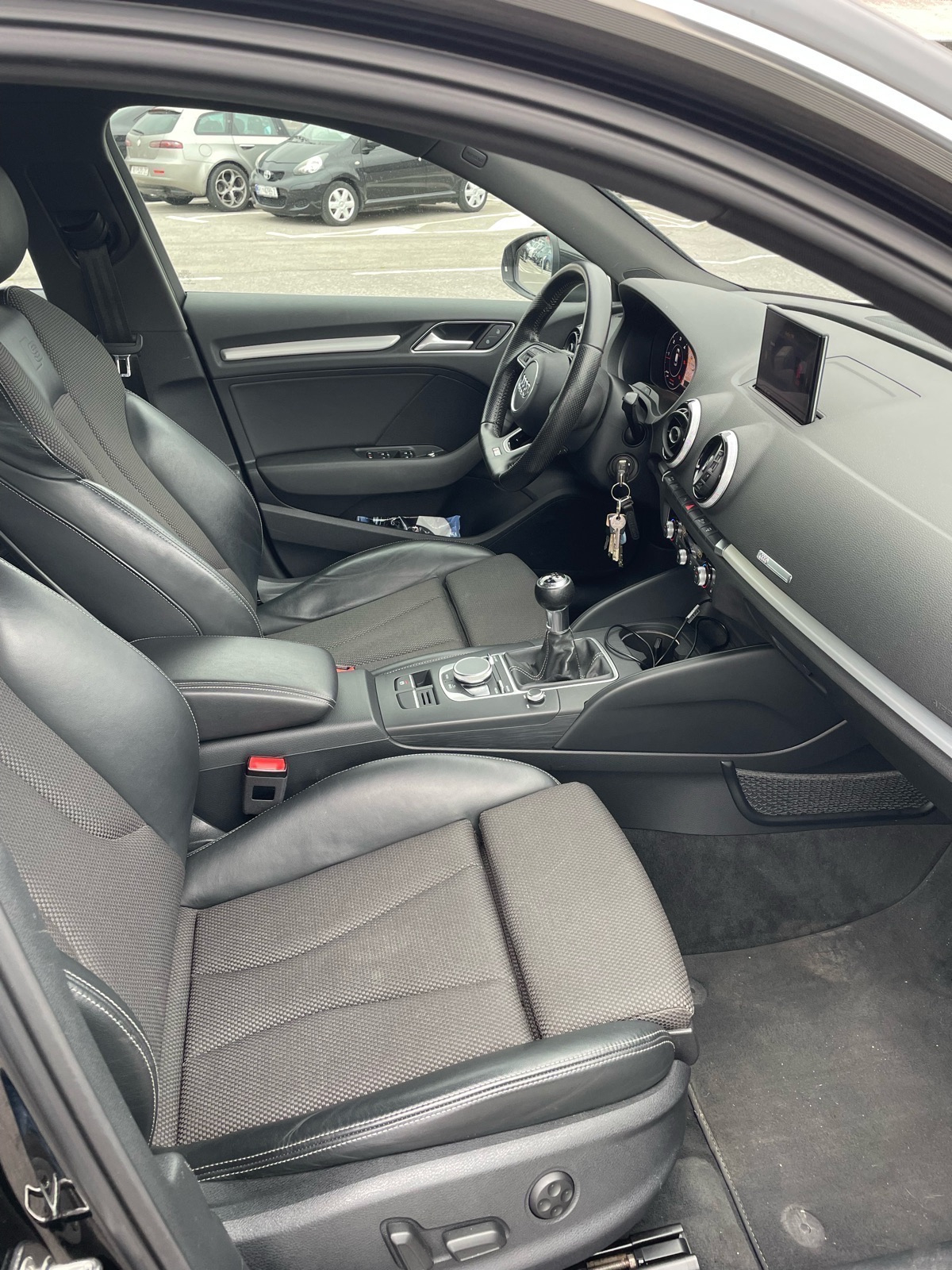 Audi A3 2,0 TDI 3xS-Line, fotografija 11
