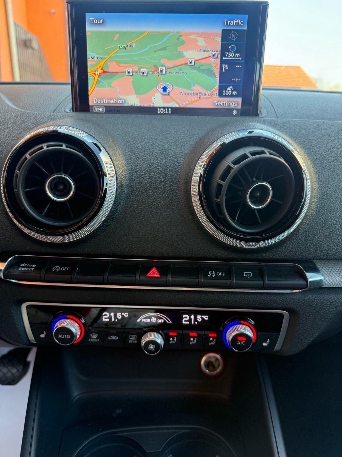 Audi A3 2,0 TDI*AMBIENT*SPORTBACK*NAVIGACIJA*XENON*PDC**VELIKI SERVIS*, fotografija 14