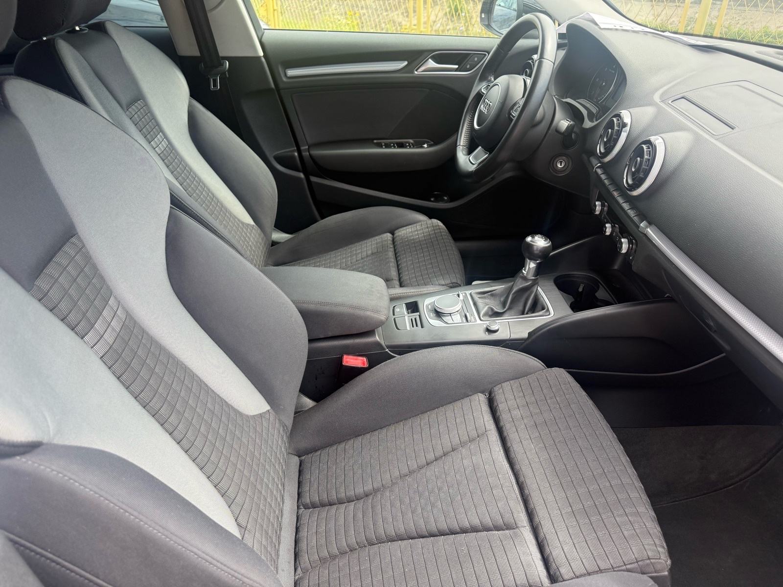 Audi A3 2,0 TDI*AMBIENT*SPORTBACK*NAVIGACIJA*XENON*PDC**VELIKI SERVIS*, fotografija 18