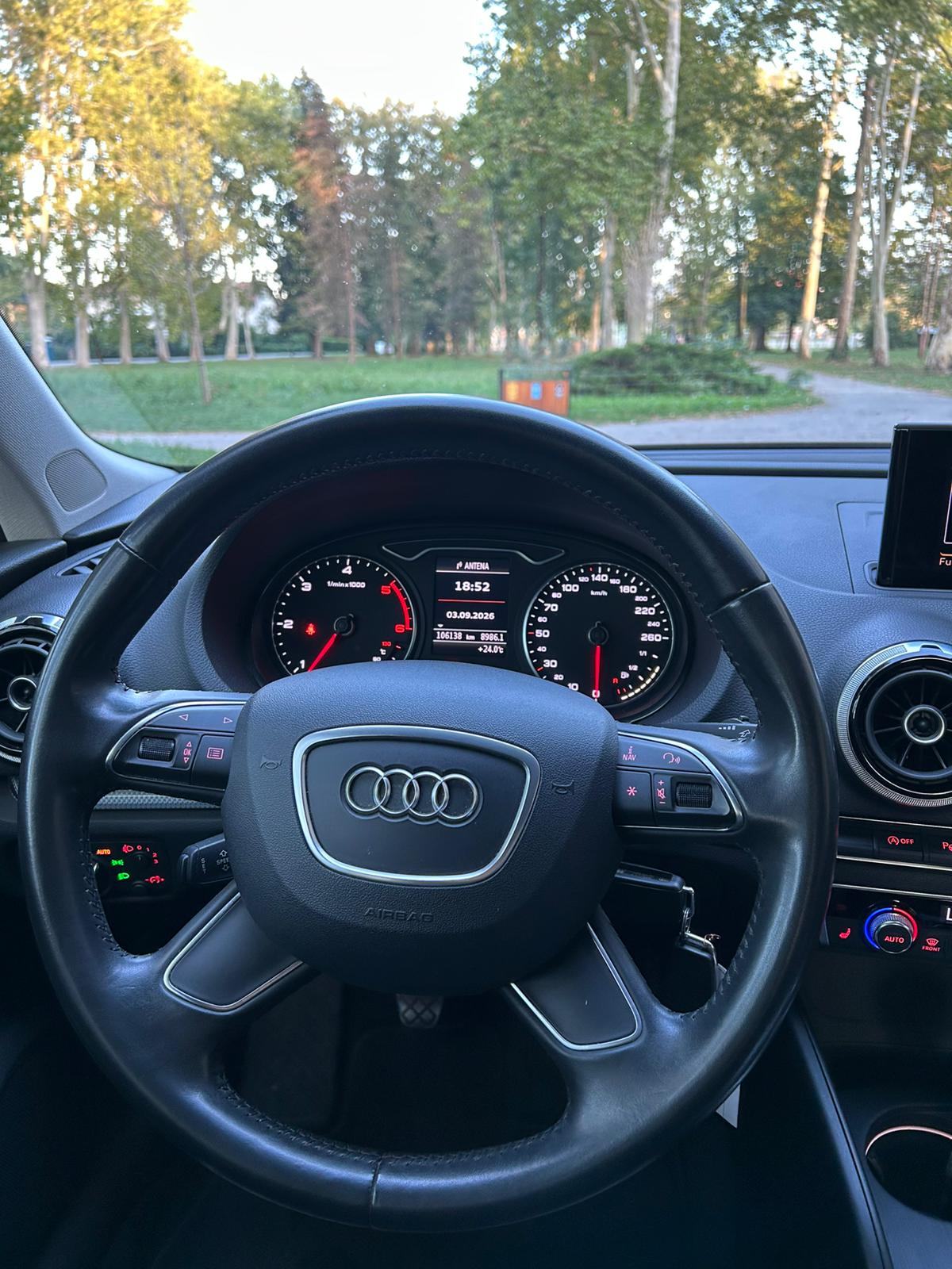 Audi A3 2,0 TDI ambition -ODLIČAN- puno opreme, fotografija 13